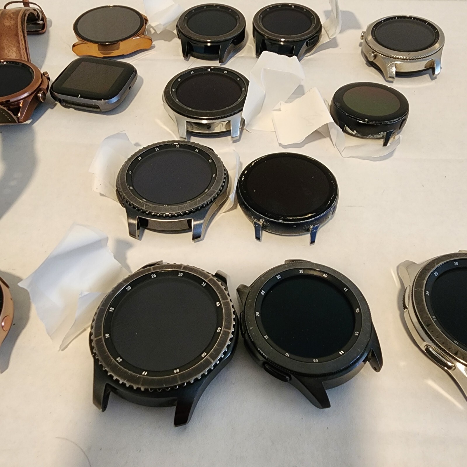 Lot of 14 Samsung Smartwatches – 90% Functional – No Bands or Chargers Included