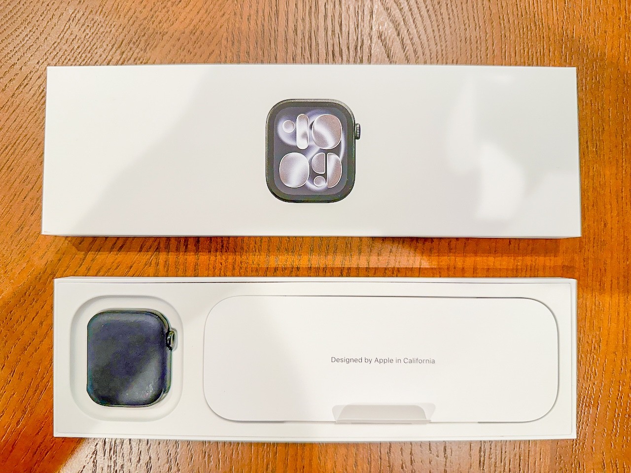 Apple Watch Series 11 42mm Jet Black Aluminum GPS + Cellular