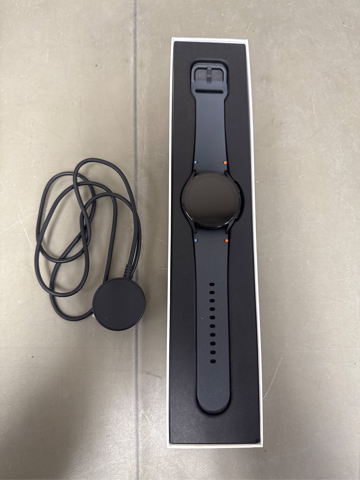 Samsung Galaxy Watch FE (40mm) AI Smartwatch w/ 1.2″ Amoled Screen, Wear OS 5, W