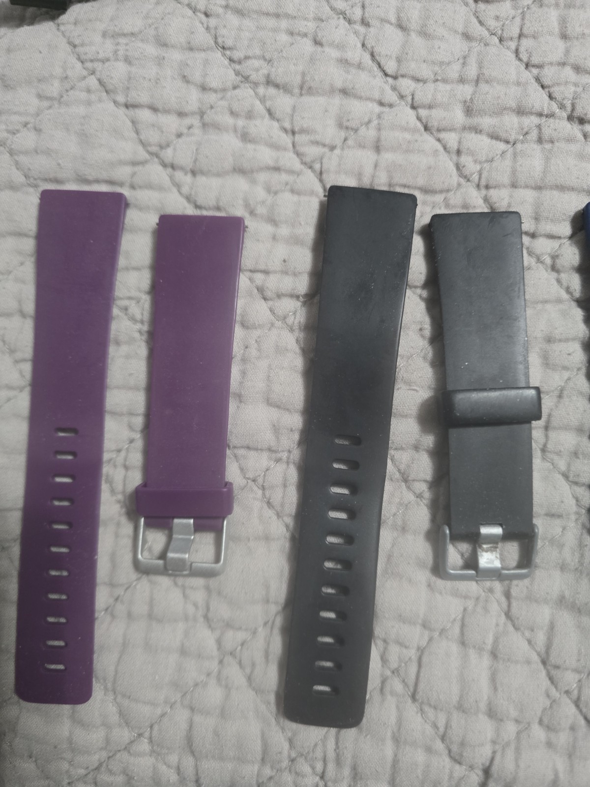 Fibit Versa 2 Smart Watch With 7 Extra Bands