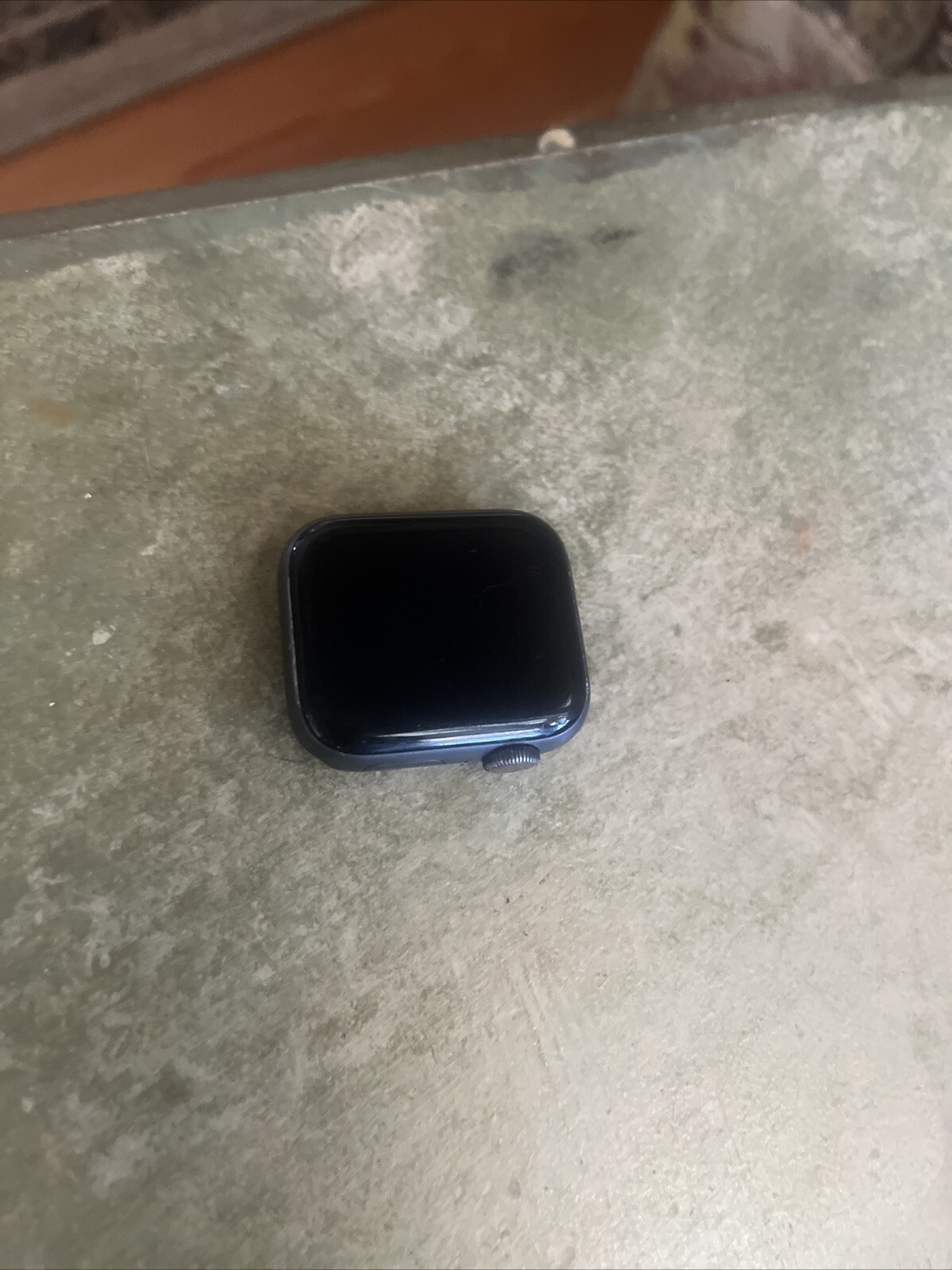 Apple Watch Series 3 42 Mm Space Gray Aluminum With Leather Band And Case