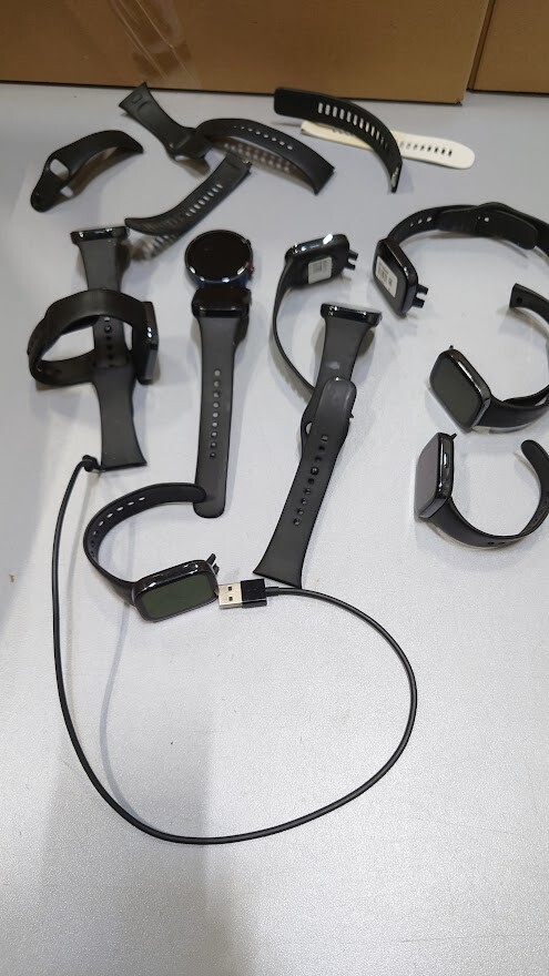 Lot of 10 Smart Watches – For Parts, Not Working, Signs of Use