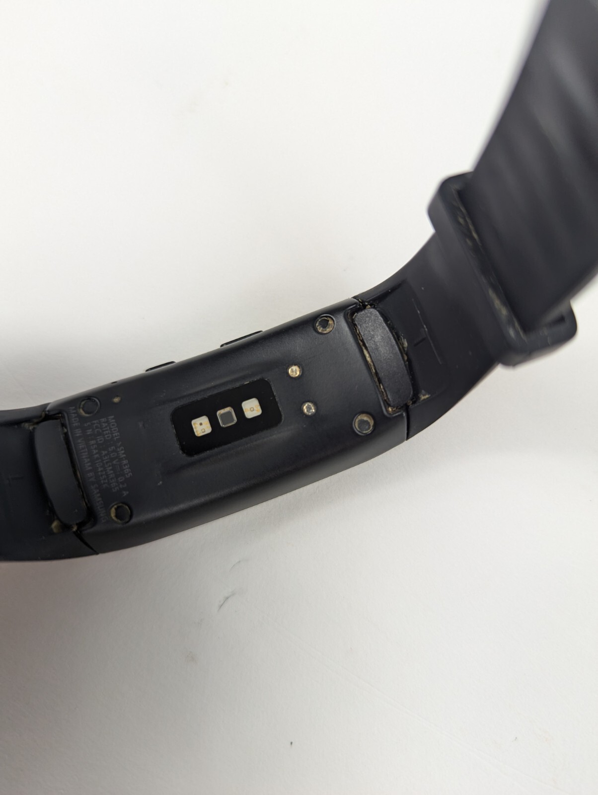 Samsung Gear Fit2 Pro SM-R365 Fitness Black Smartwatch Large – Parts Not Working