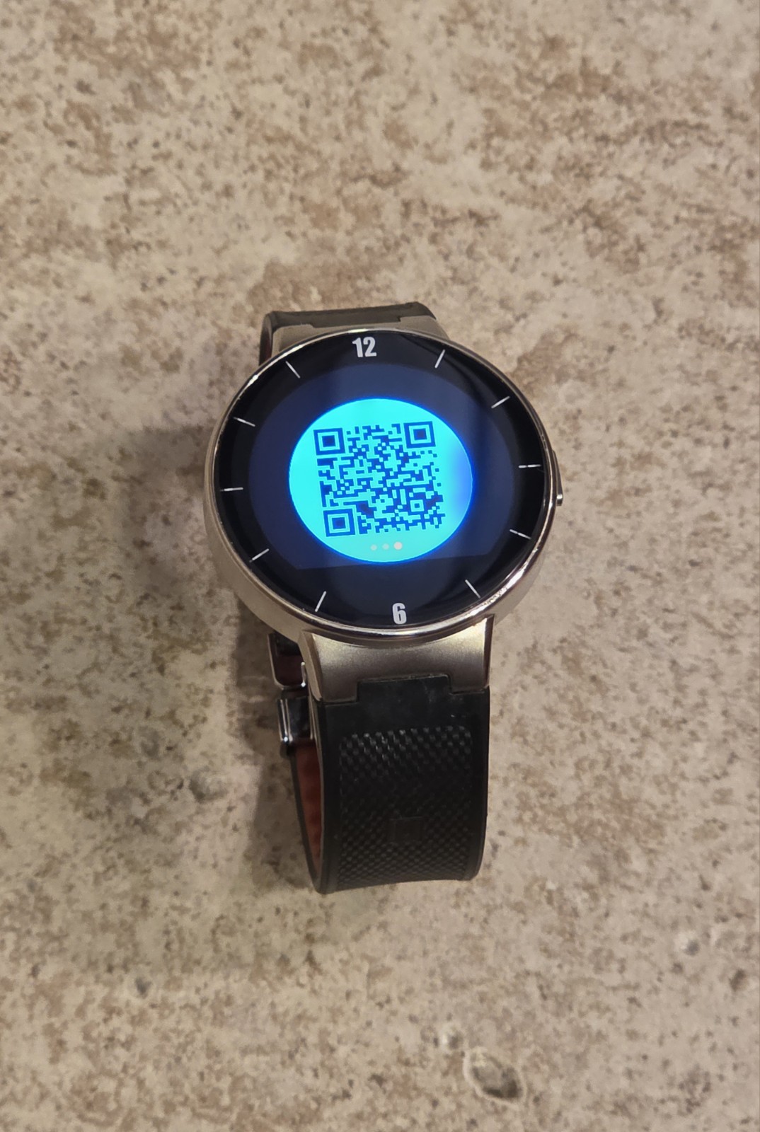 ALCATEL ONE TOUCH SMARTWATCH SMALL ( TESTED AND WORKS )