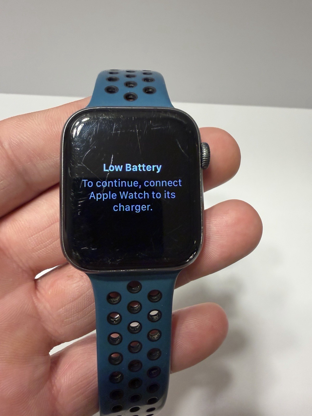 Apple Watch SE Pair 40mm GPS 44mm GPS+Cellular 2020 A2351 A2354 Bundle His/Hers!