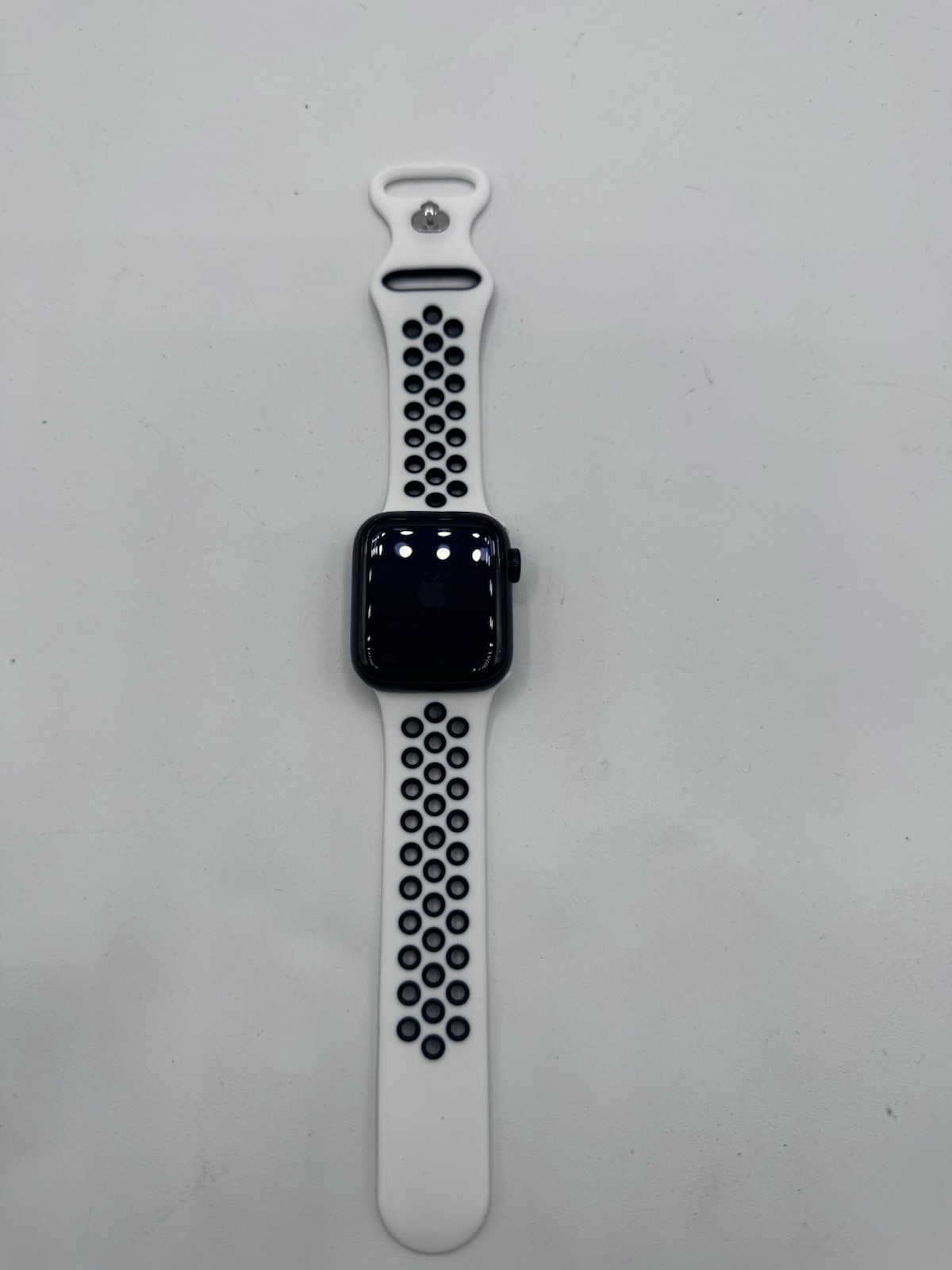 Unlocked Apple Watch SE 2nd Gen 40MM Midnight Aluminum A2726|CELL/GPS Body Scuff