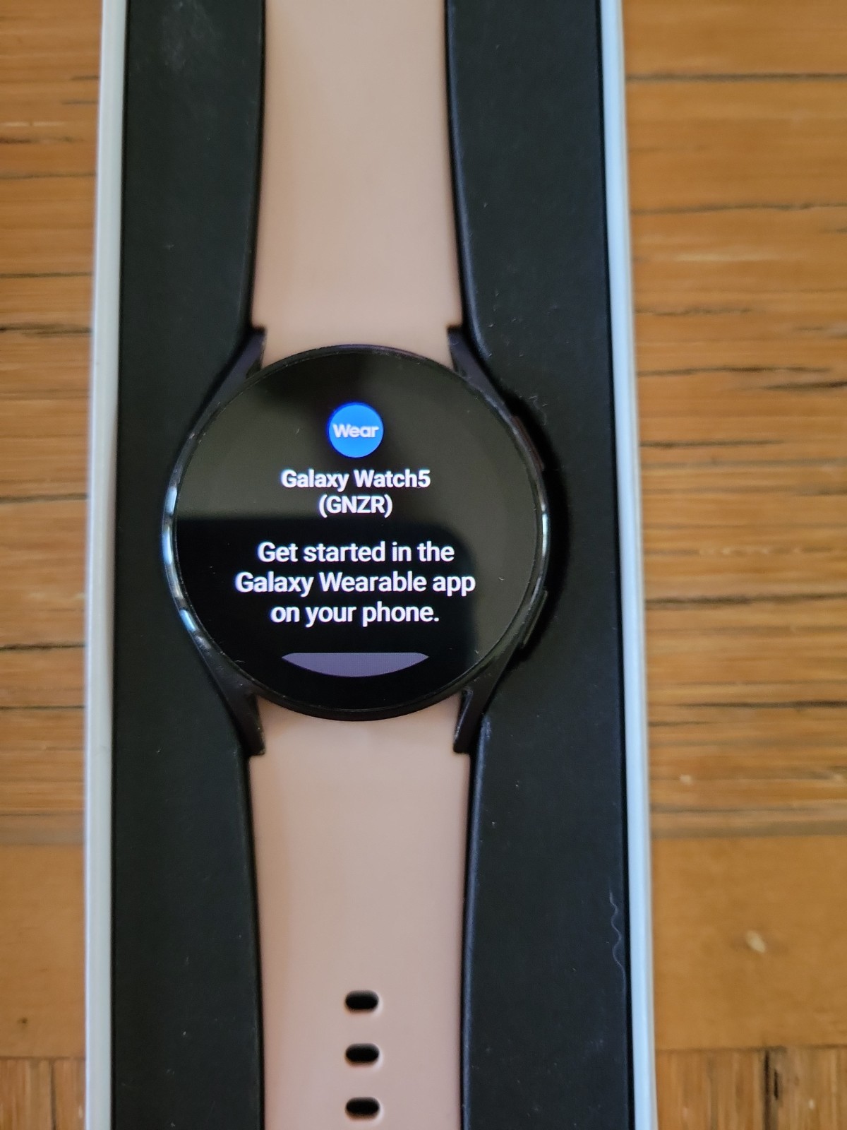 Samsung Watch5 In 30 MM Pink In Excellent Condition