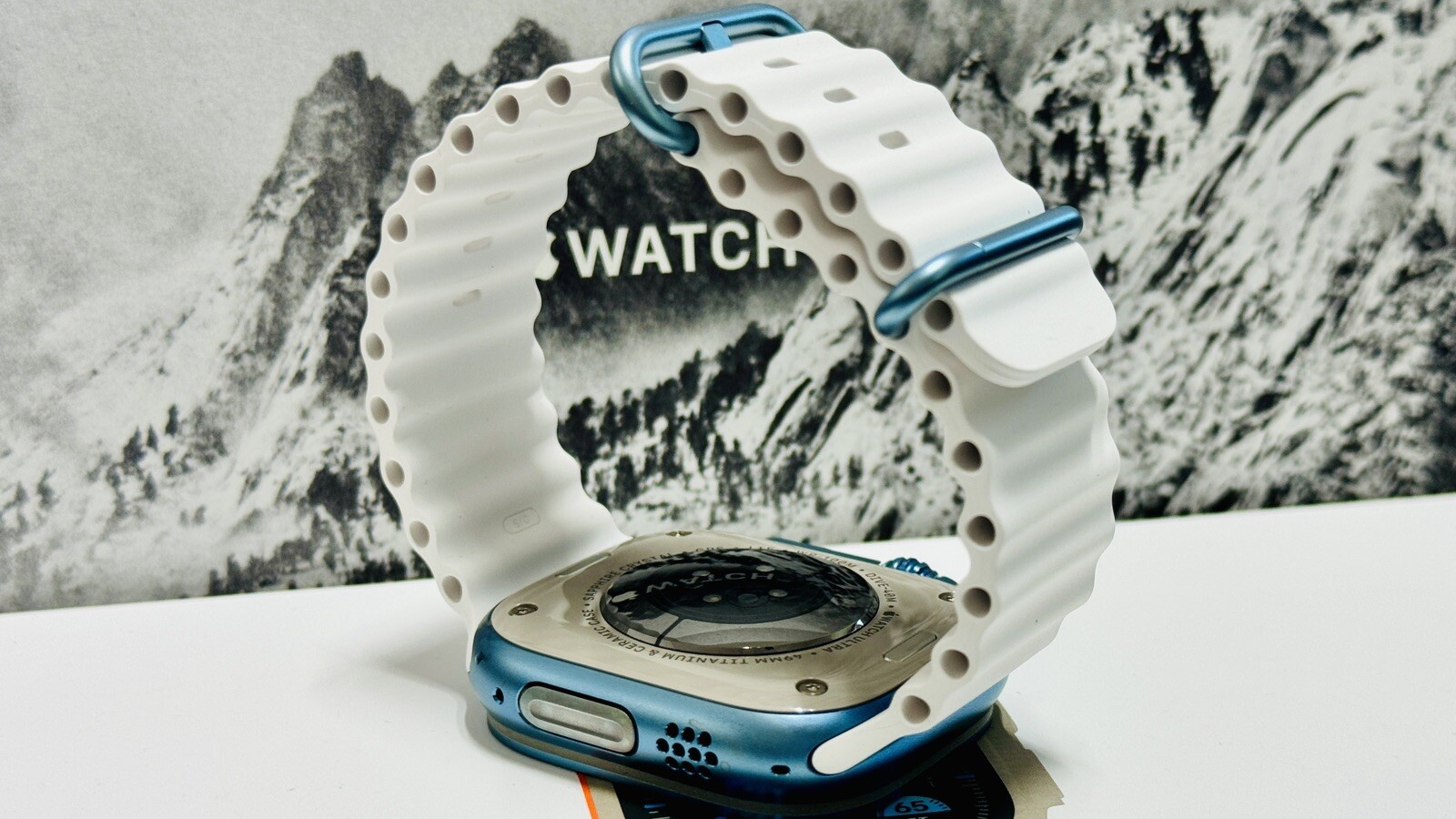 Metallic Blue Apple Watch ULTRA 2 49mm Titanium Custom Anodized Blue White Ocean