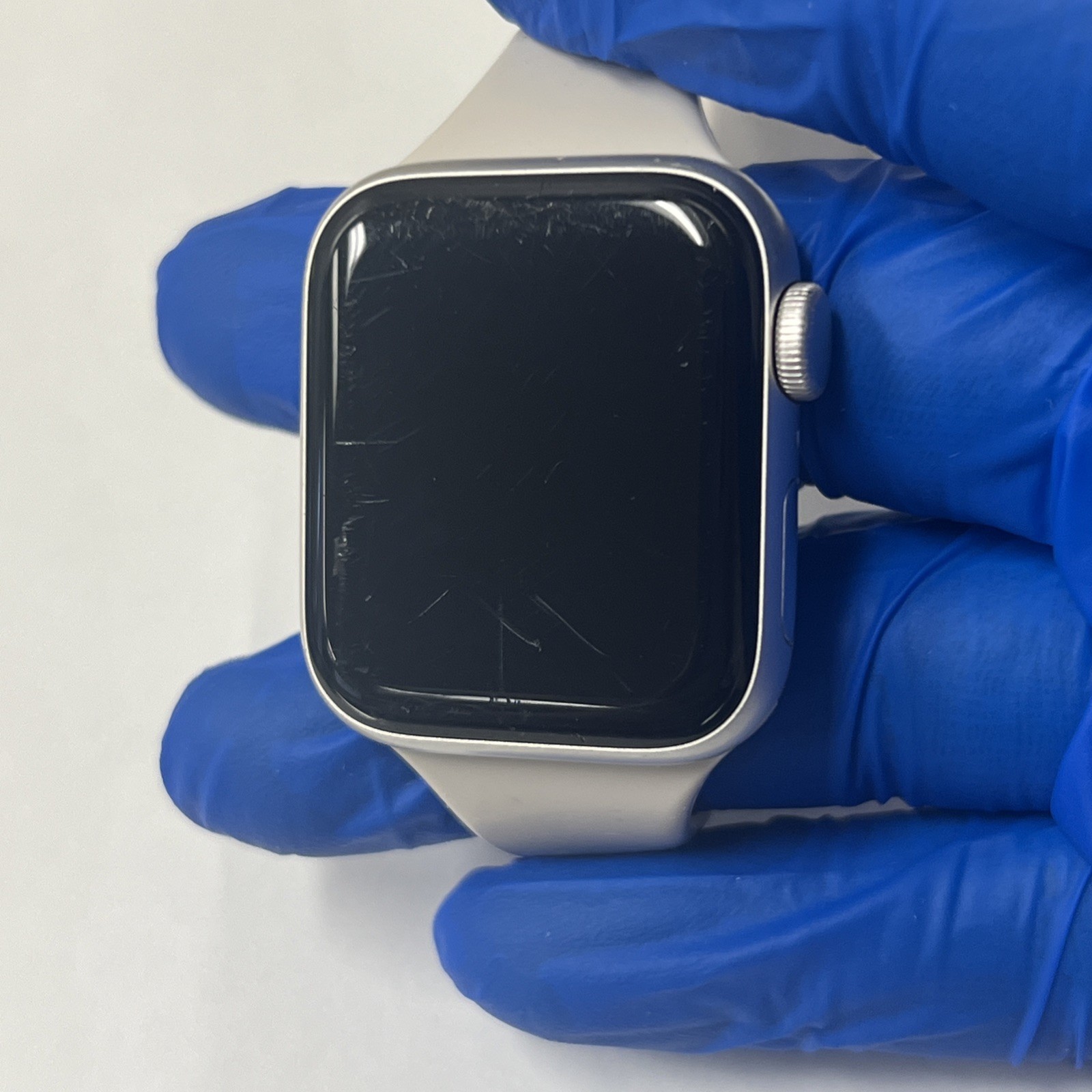 Apple Watch SE 2nd Gen 40mm GPS Starlight – Fair *78% Battery*