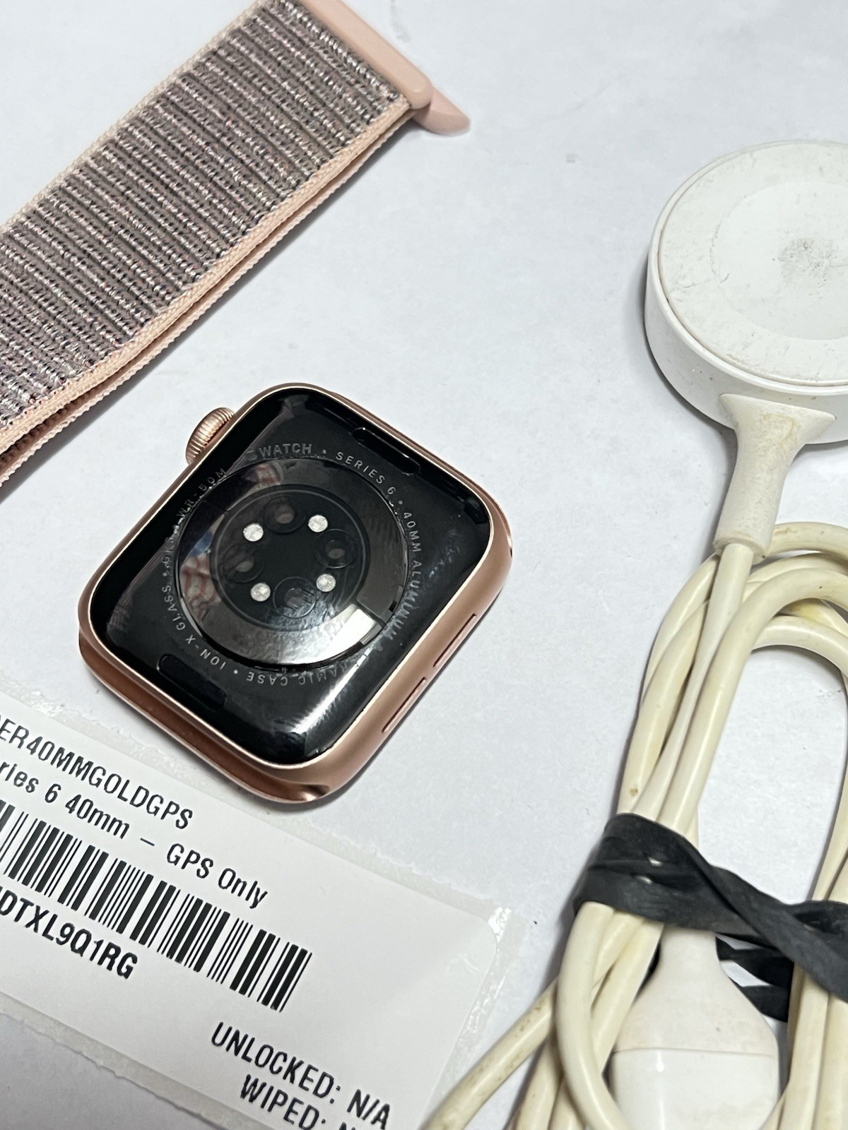 Apple Watch Series 6 40MM (GPS ) aluminum- gold – A2293