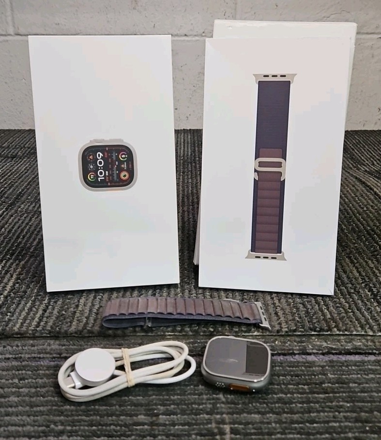 Apple Watch A2986 MRET3LL/A Ultra 2 49MM Titanium