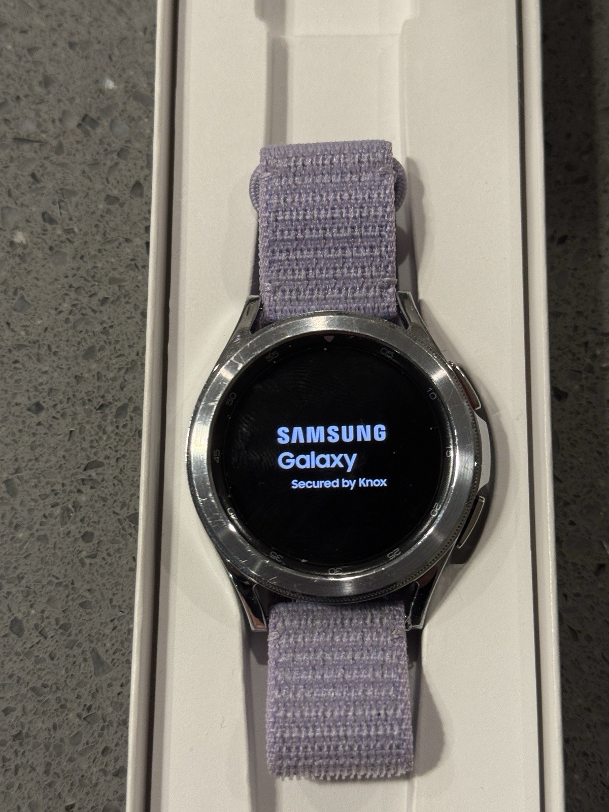 Samsung Galaxy Watch 4 Classic 42mm Wi-Fi SM-R880 Good Cond. White no Chgr