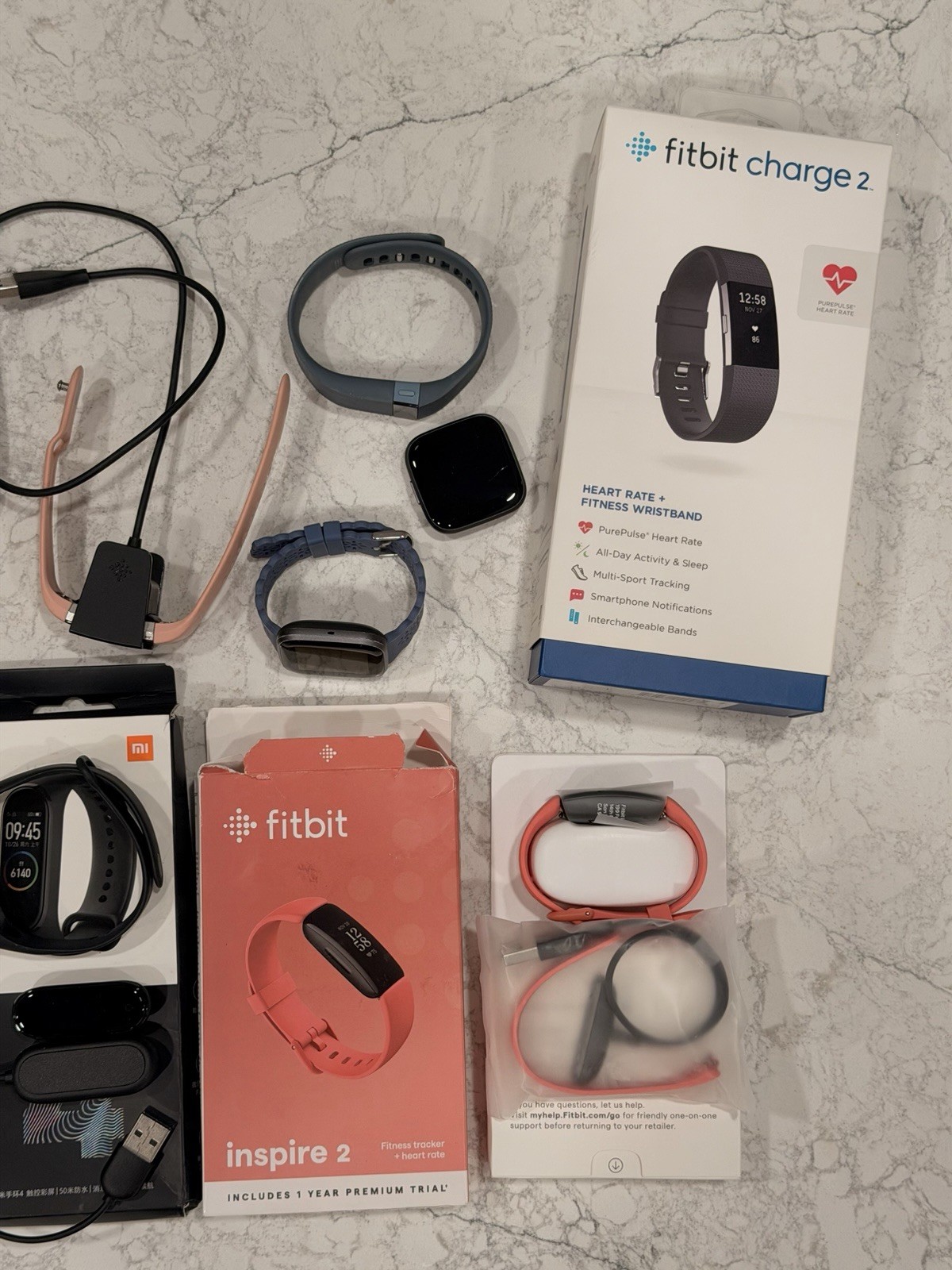 Fitbit Smartwatch Mixed Lot Mixed Working AS-IS Inspire 2 Xiaomi Mi Band 4