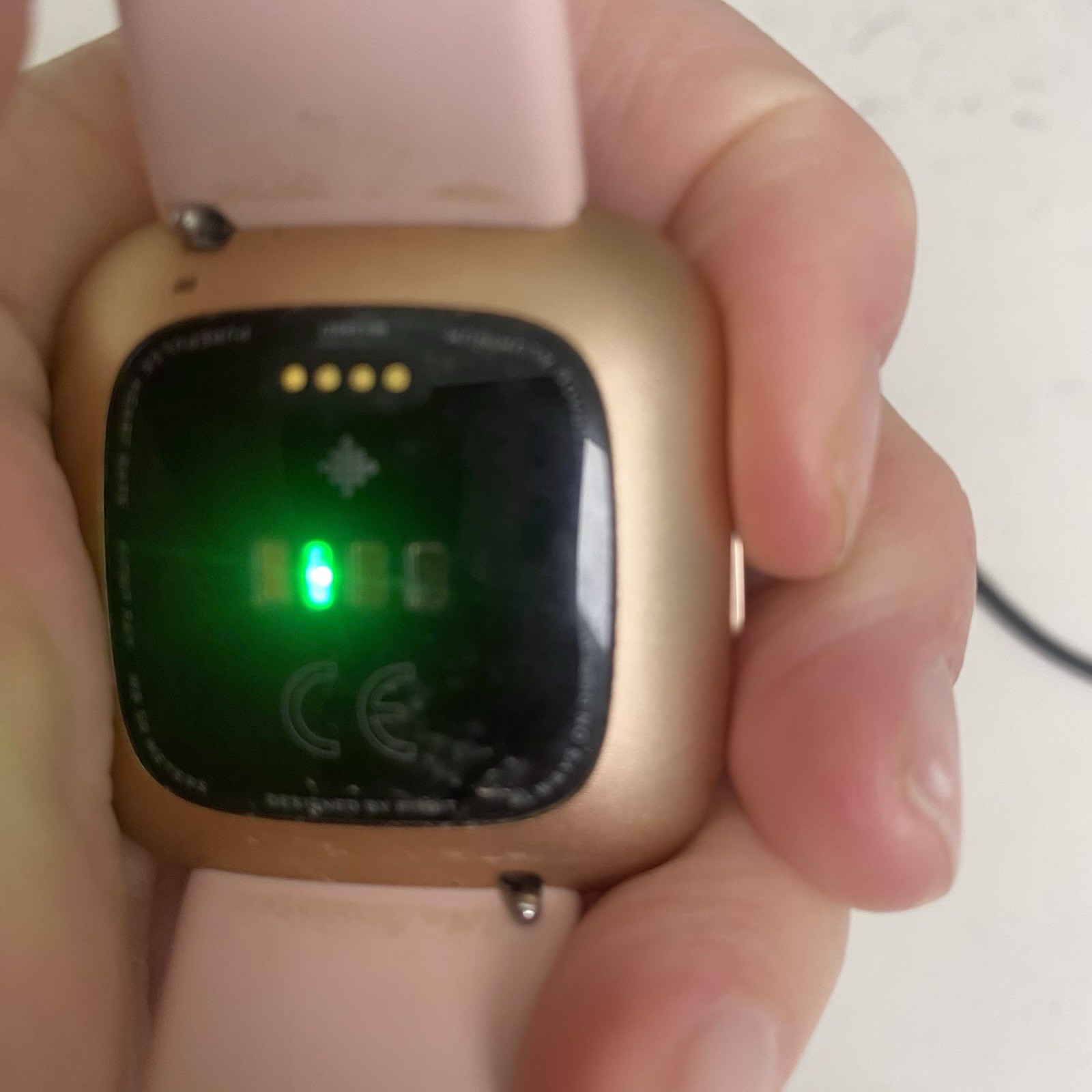 Fitbit Versa 2 – Health & Fitness Smart Watch Copper Rose / Pink Band FB507
