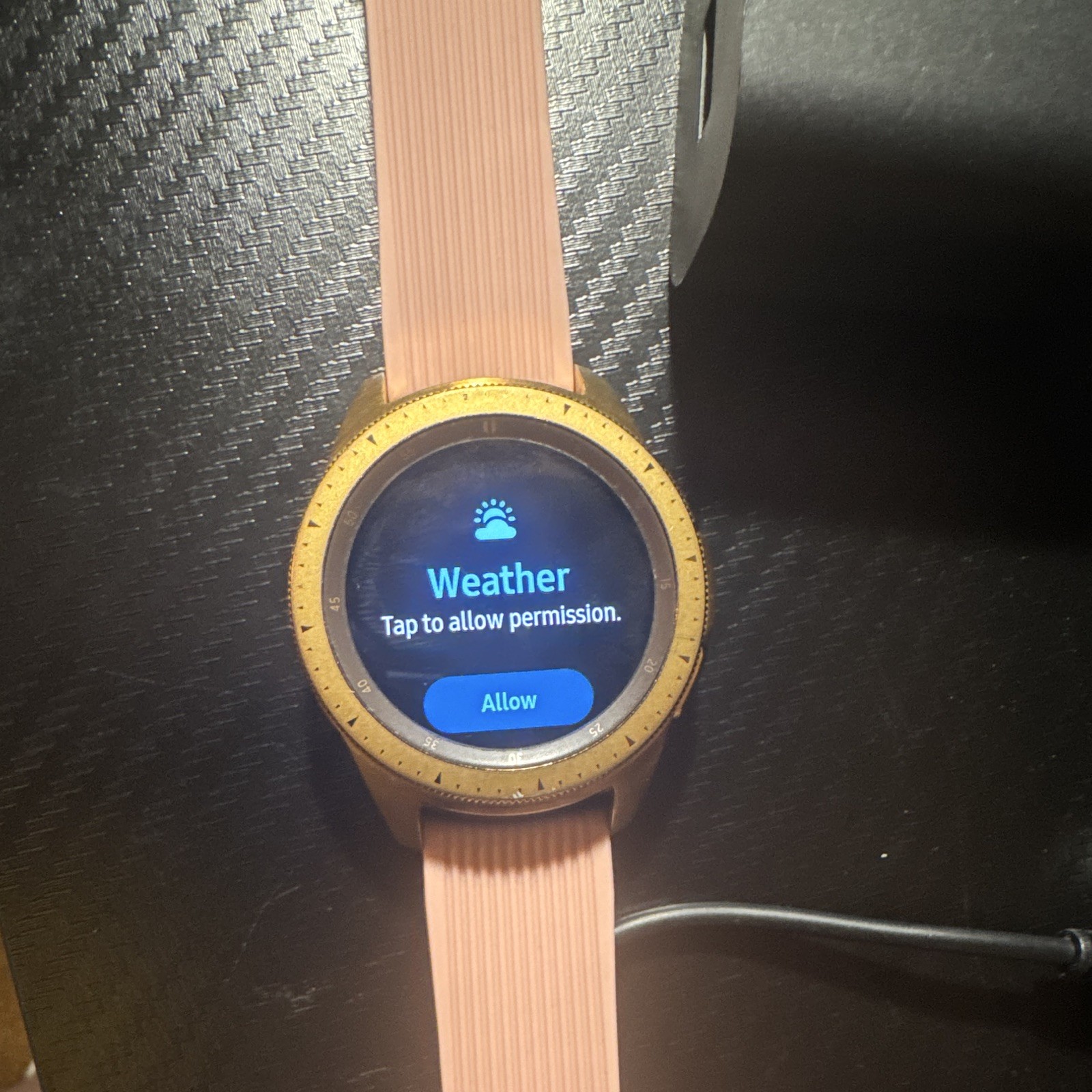 Samsung Galaxy Watch 42mm Gold Unlocked Bluetooth Tizen 4GB Pink Silicone Band