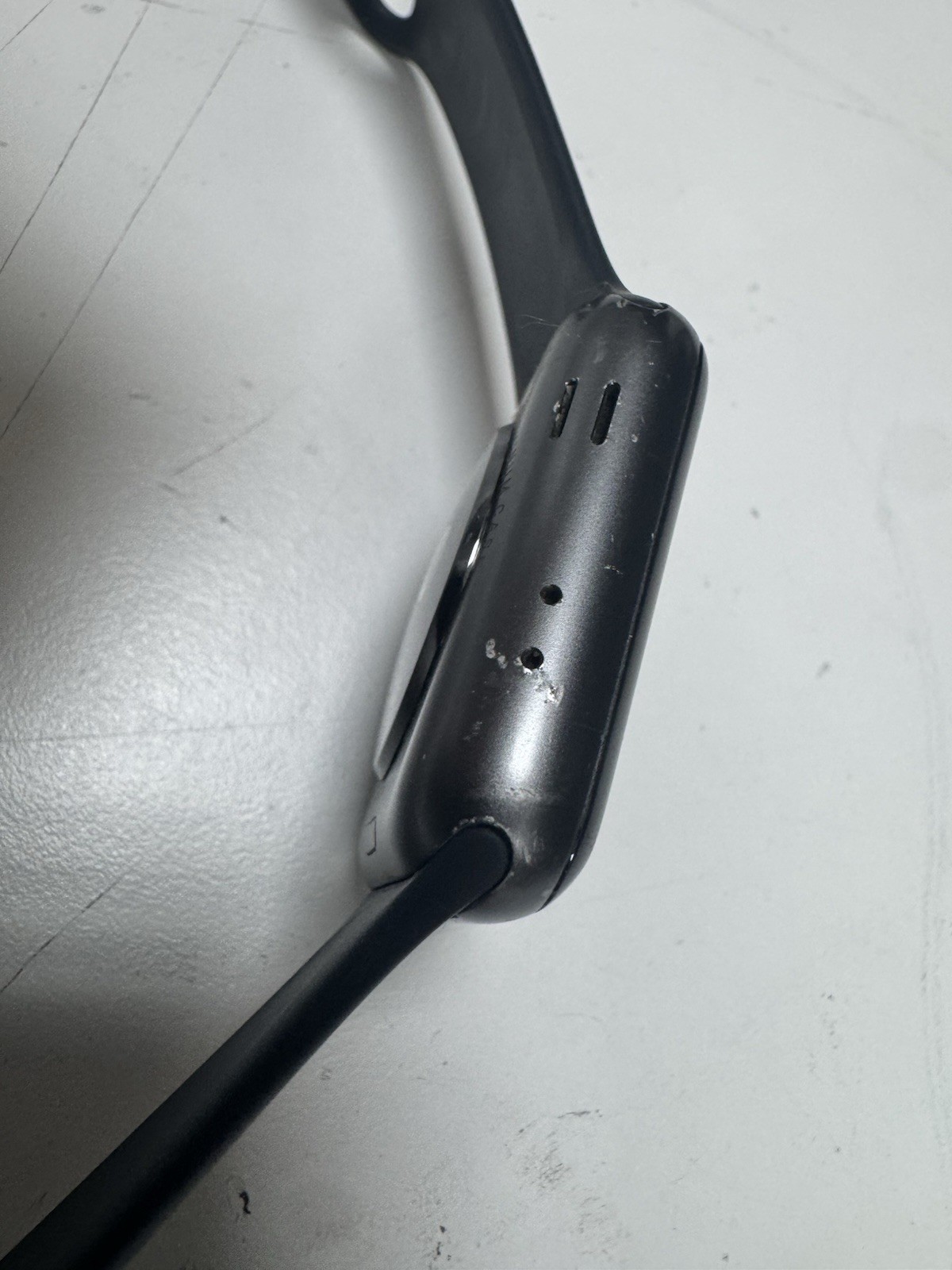 Apple Watch Series 3 GPS Cellular 42mm Aluminum Gray Case Watch MQK22LL/A a1861