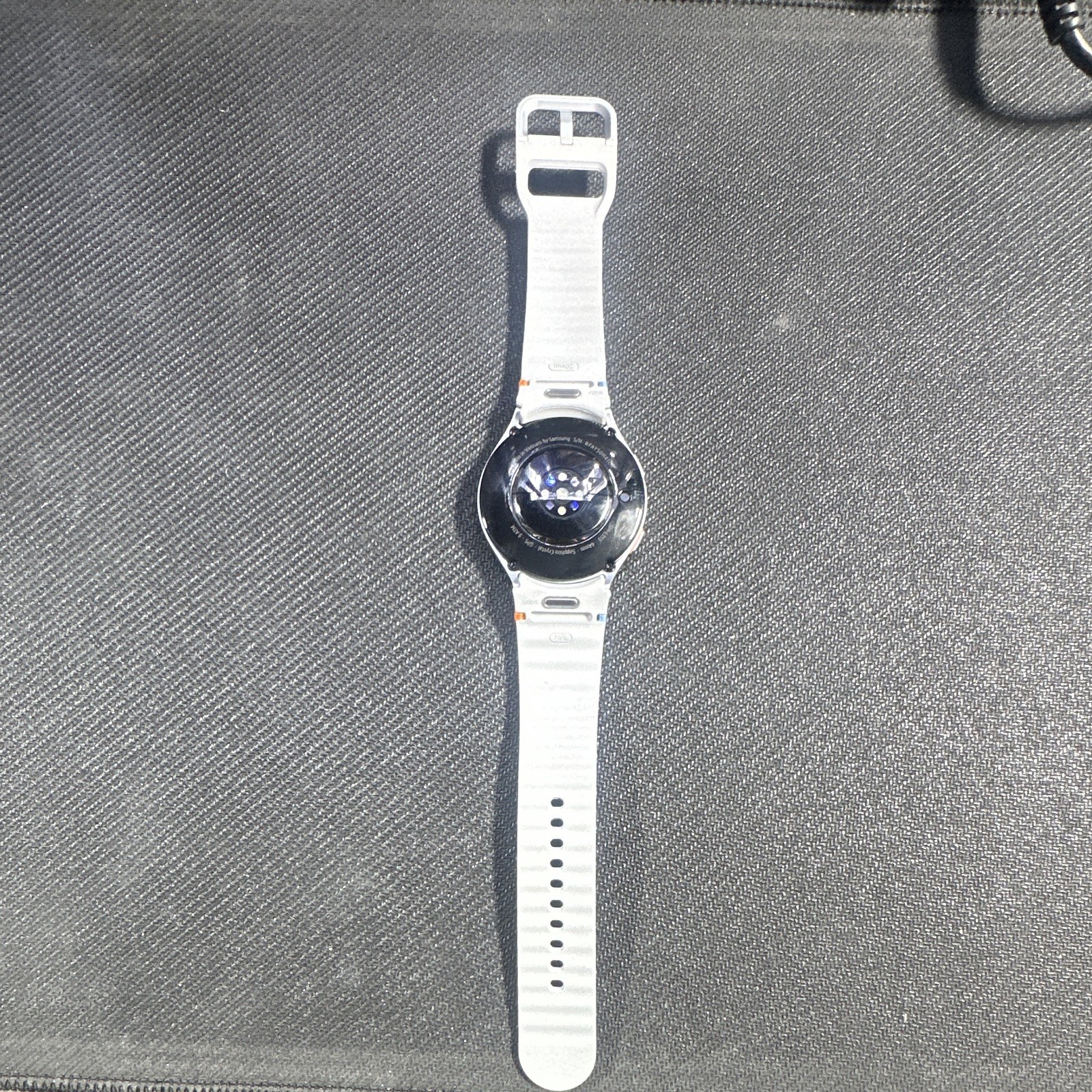 Samsung Galaxy Watch7 44mmL310 Smartwatch Silver Metal Case Gray Silicone Band