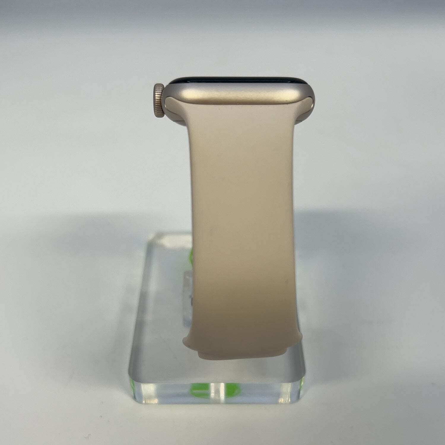 GPS Only Apple Watch SE 3 40MM Starlight Aluminum Starlight Sport Band MEH54LW/A