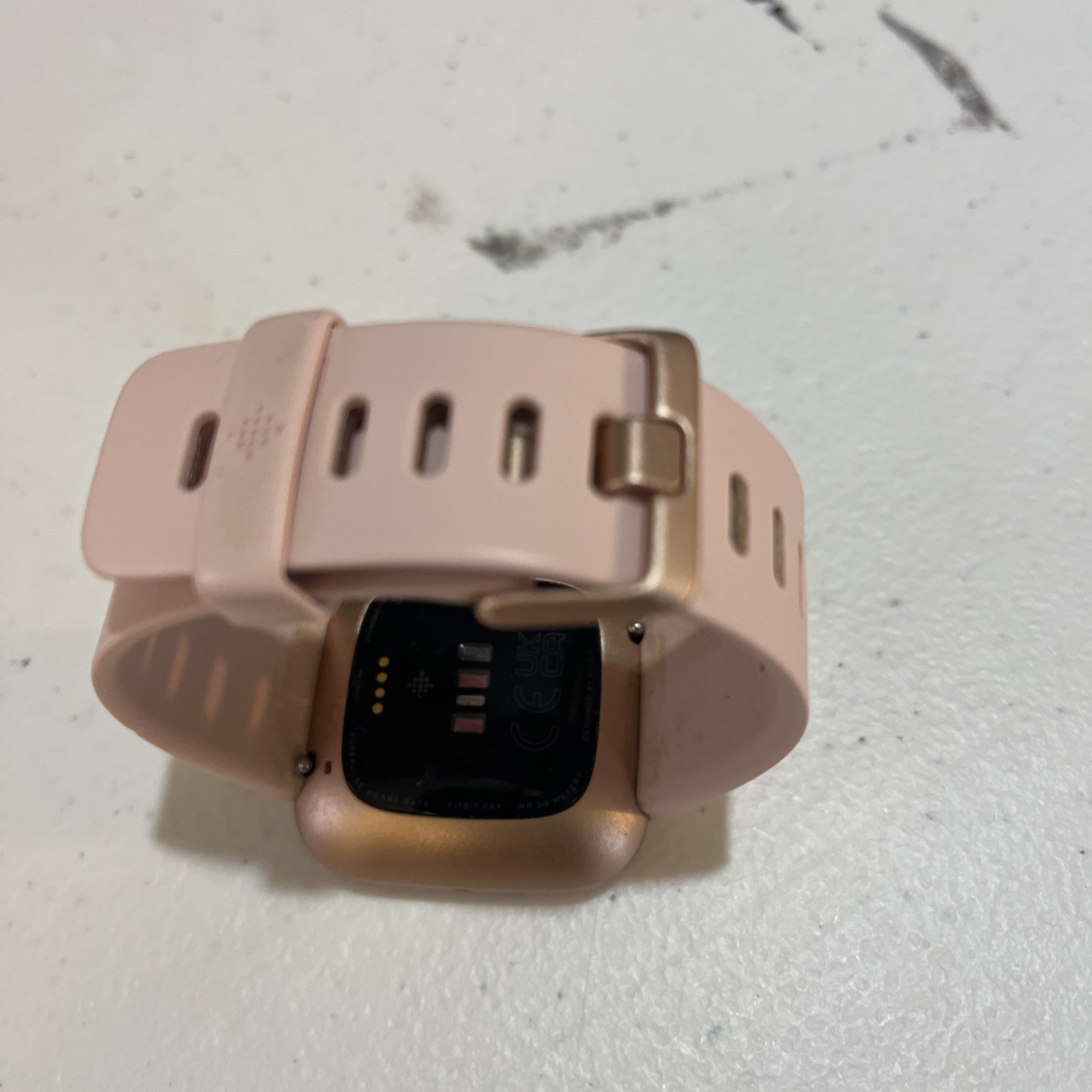 Fitbit Versa 2 – Health & Fitness Smart Watch Copper Rose / Pink Band FB507