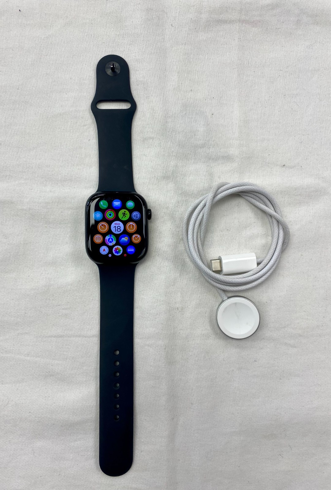 Apple Watch Series 10 46mm Black Aluminum GPS MWWQ3LW/A 100% Battery