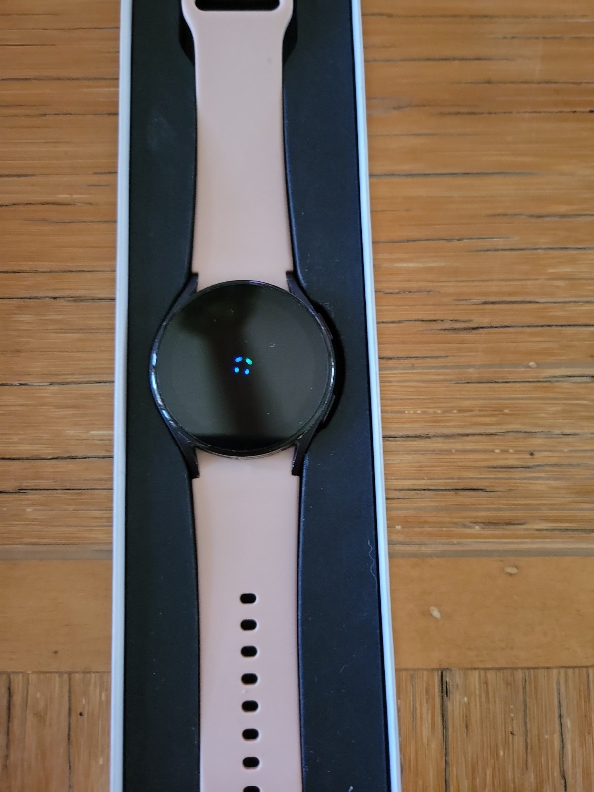 Samsung Watch5 In 30 MM Pink In Excellent Condition