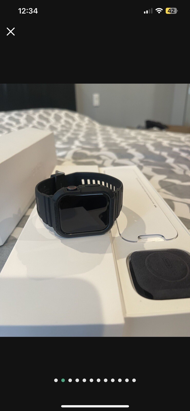 Apple Watch Series 5 44mm Space Gray Aluminum Case with Black Sport Band – S/M &