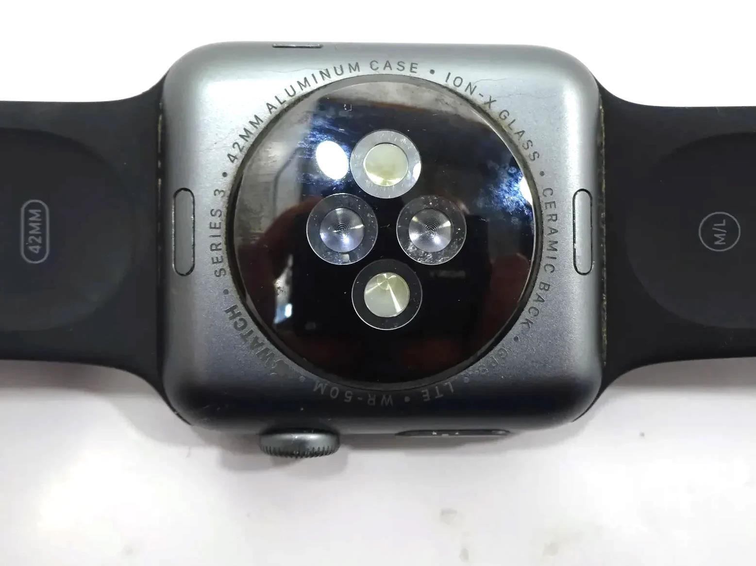 APPLE Watch Series 3 GPS LTE – 42MM Aluminum Case A1861 – Black