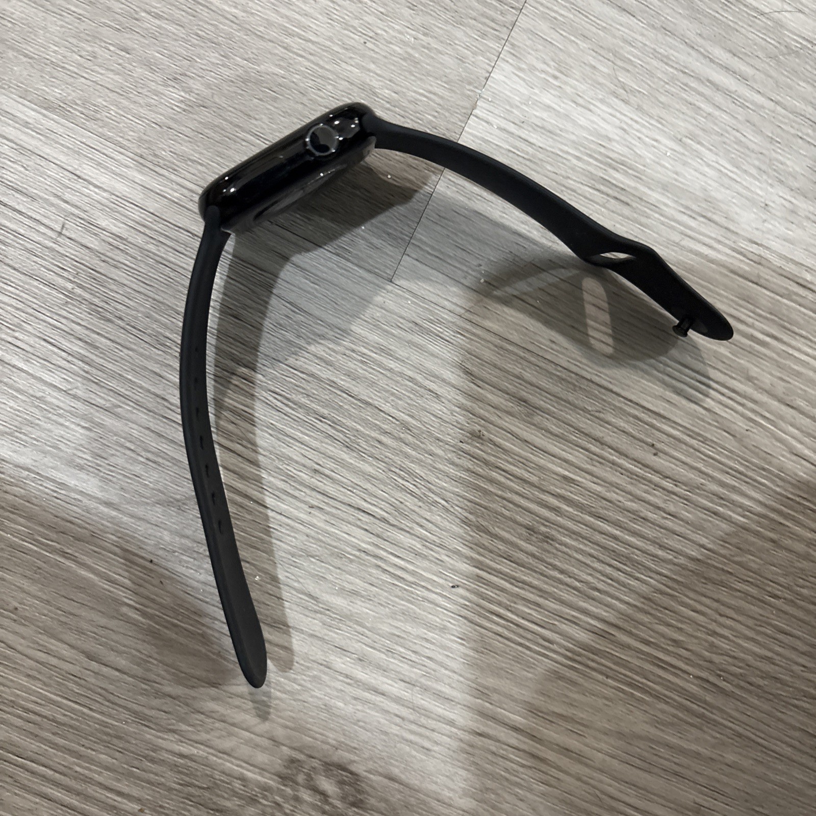 Apple Watch Series 11 42mm Jet Black Aluminum – Black Sport Band