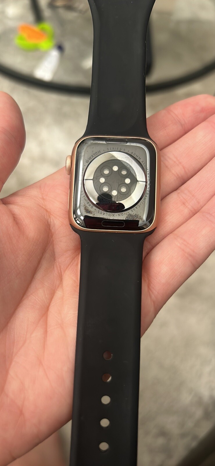 Apple Watch Series 6 40mm Gold Aluminum Case with Pink Sand Sport Band – Regular