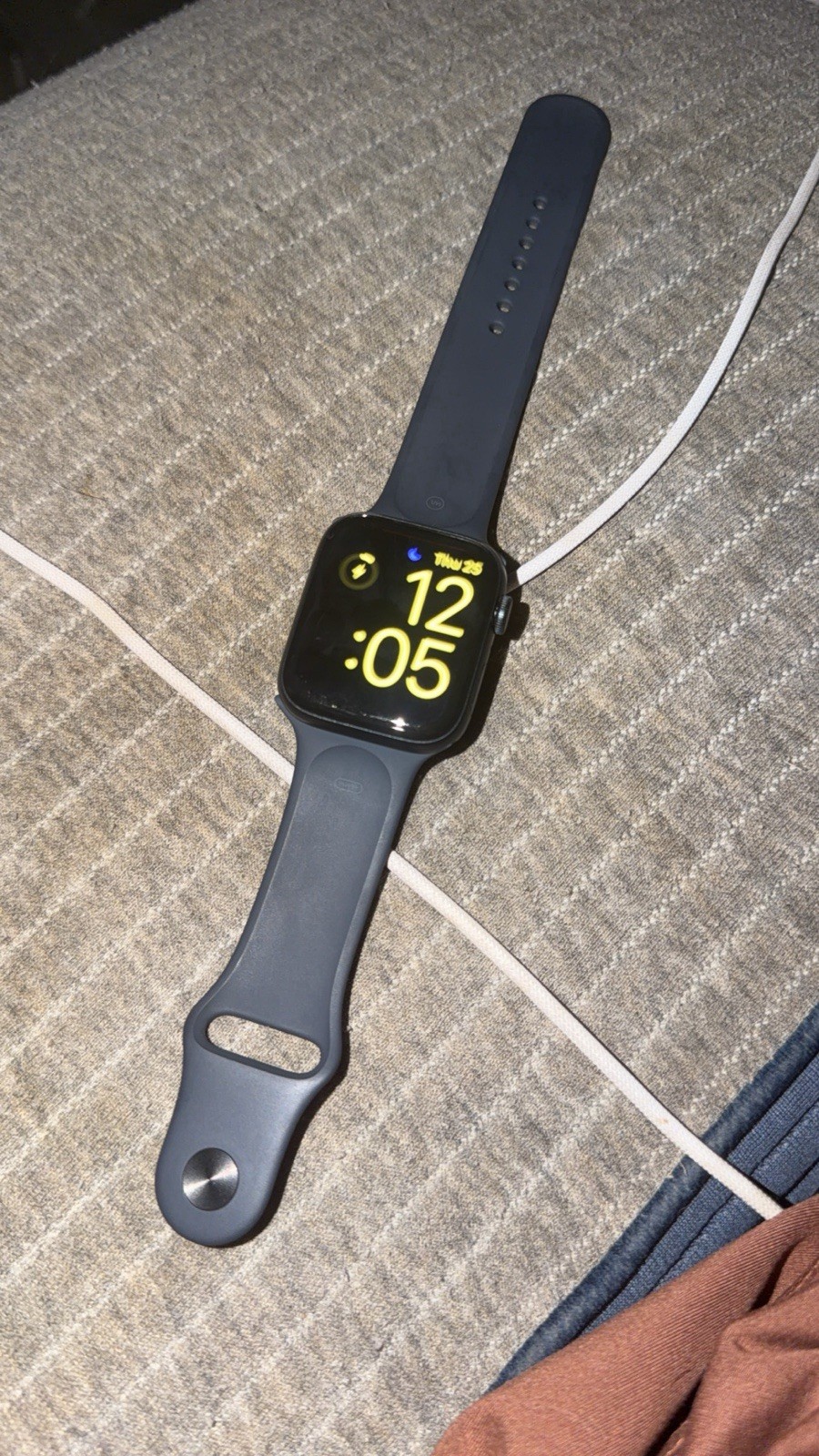 Apple Watch 45mm Black Aluminum Case Blue Silicone Band Touchscreen watchOS