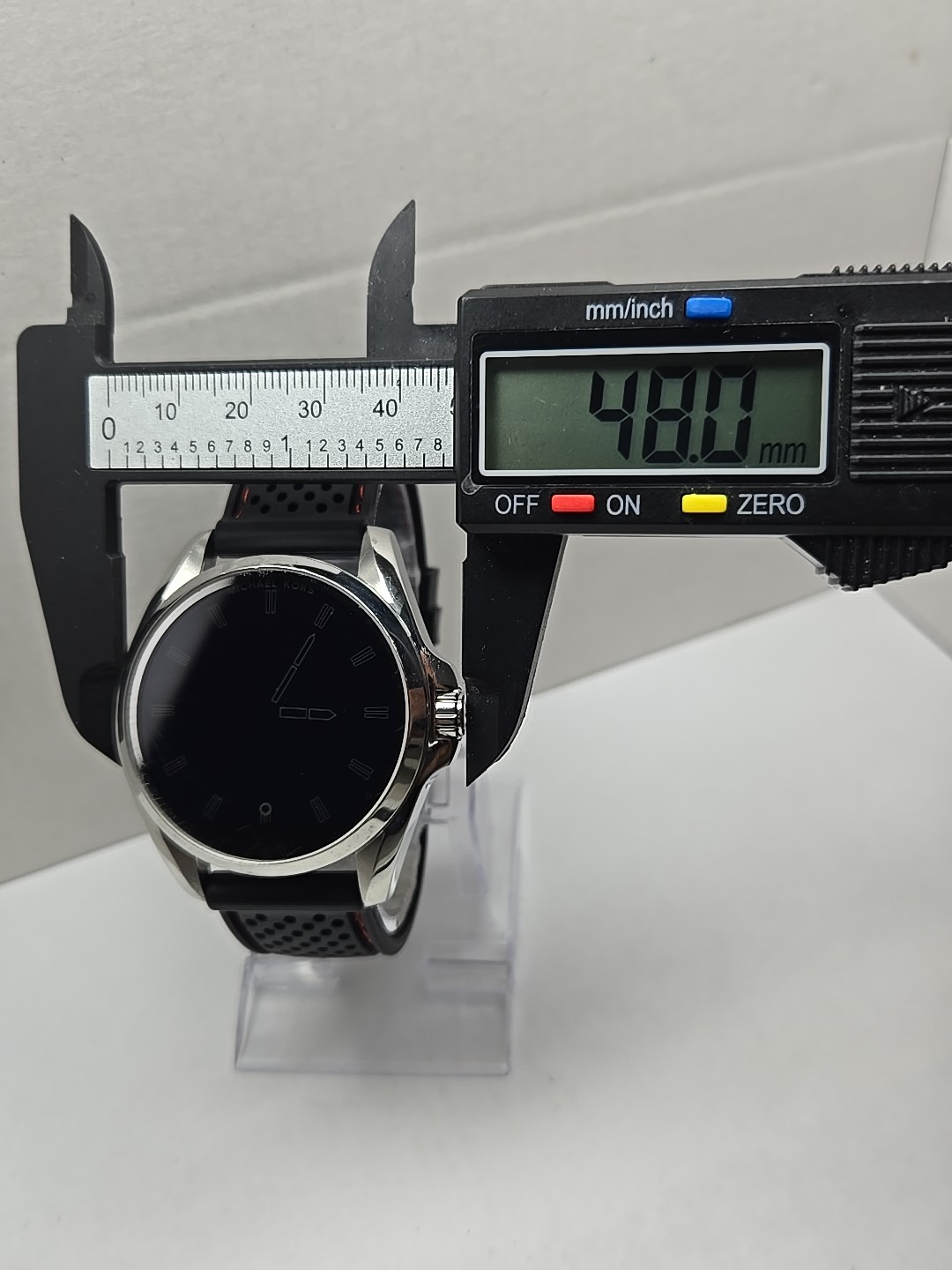 Michael Kors Access Bradshaw MKT5000 DW2C Silver Smartwatch Black Silicone Band