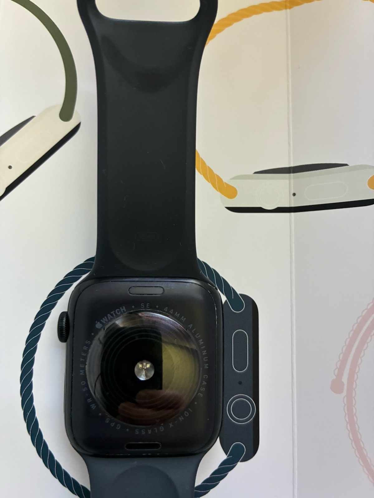 Apple Watch SE 2nd Gen 44mm Midnight Black Aluminum GPS Sport Band Used M/L Band