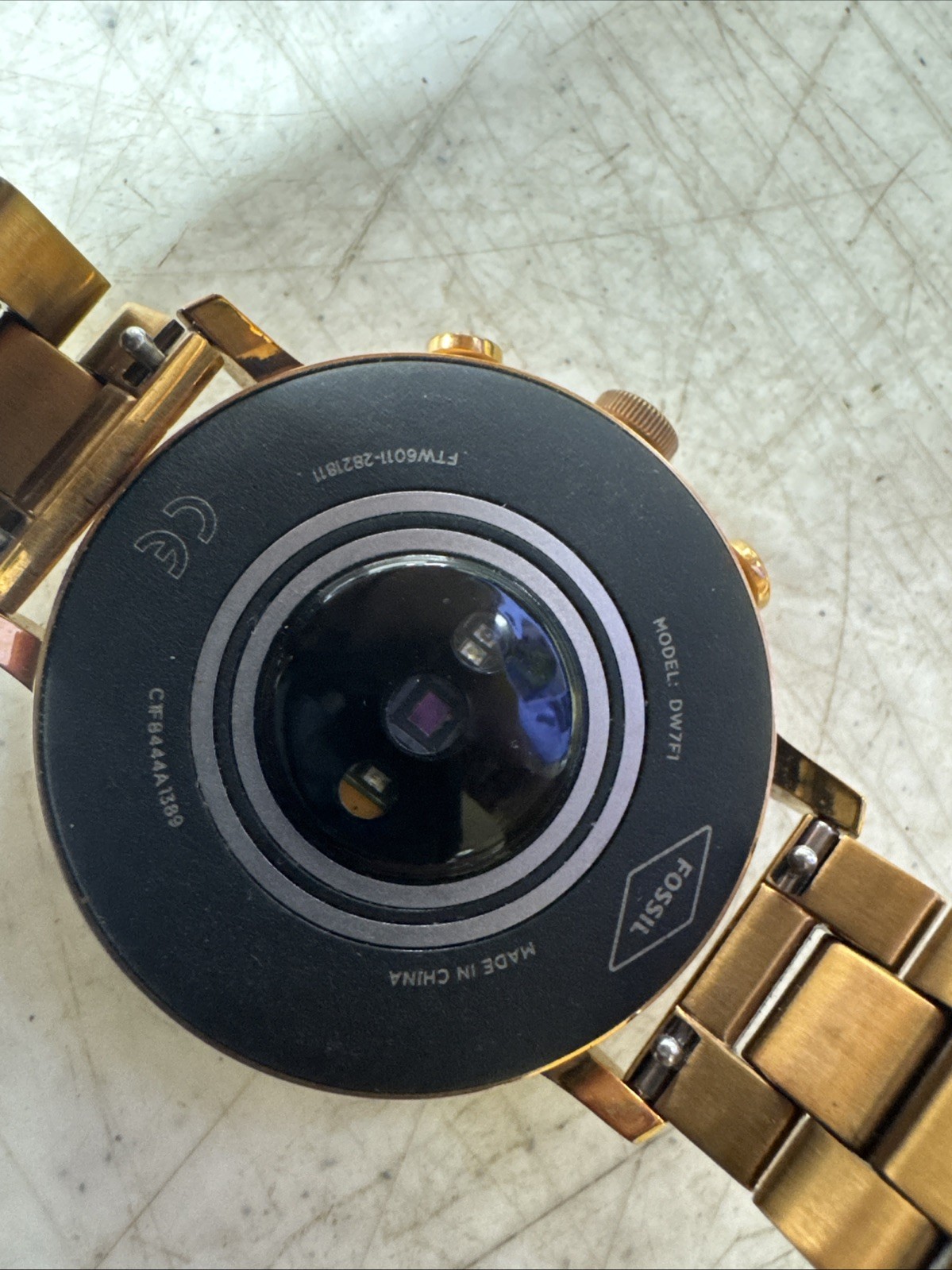 Fossil Gen 4 Smartwatch Venture HR 40mm – Rose Gold-Tone Stainless Steel FTW6011