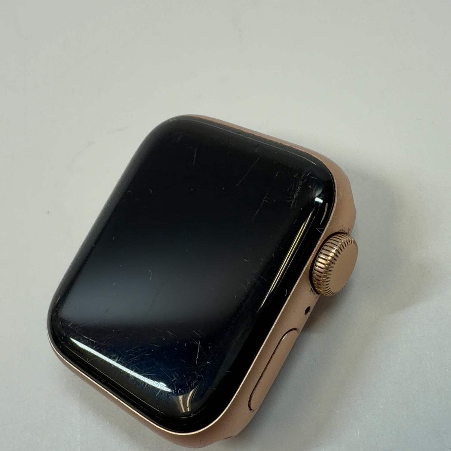 GPS Only Apple Watch SE 1st Gen 40MM Gold Aluminum MKQ03LL/A Face Only