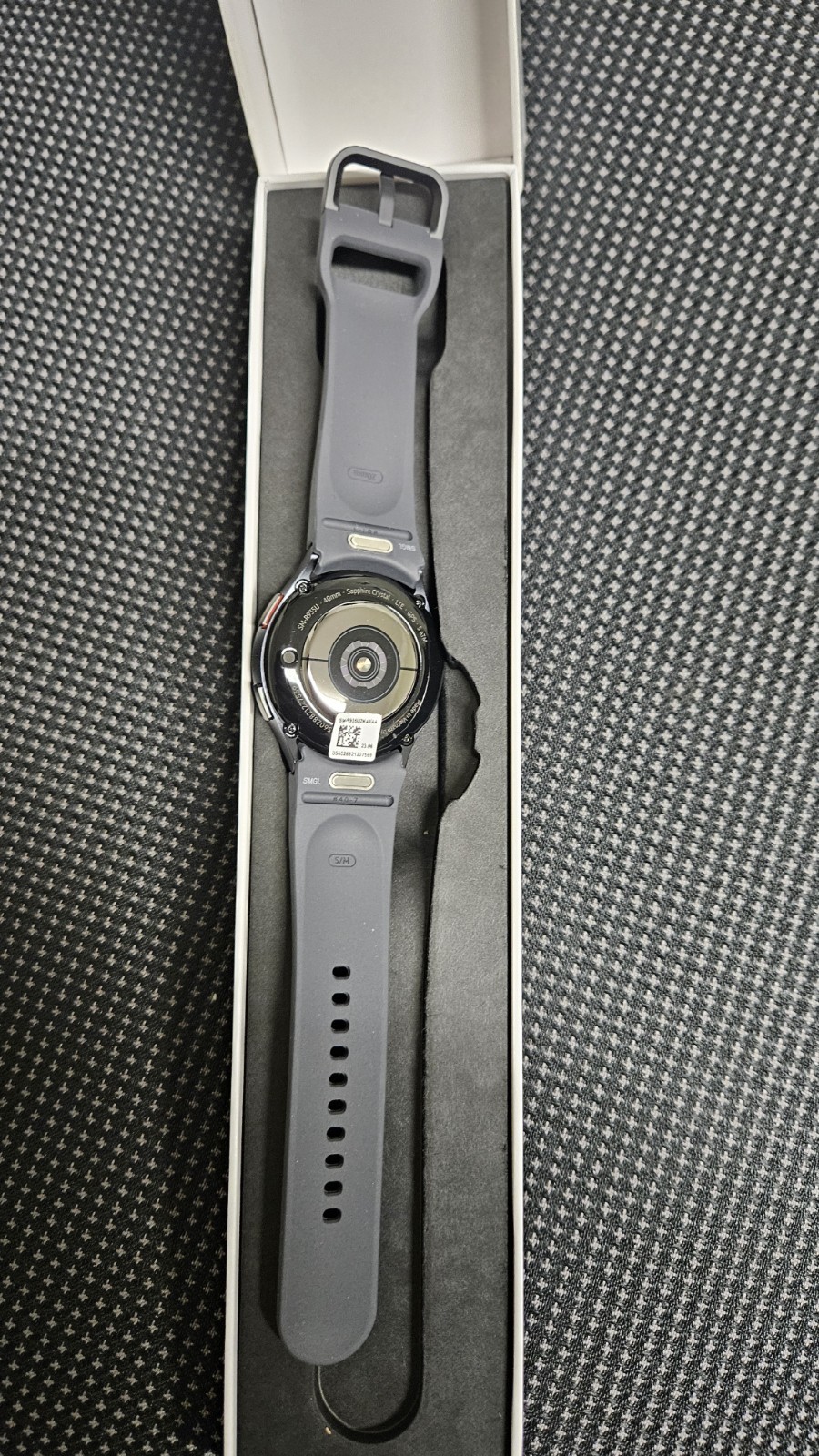Samsung Galaxy Watch6 40mm Graphite Bluetooth Smartwatch SM-R935UZKAXAA (NEW)
