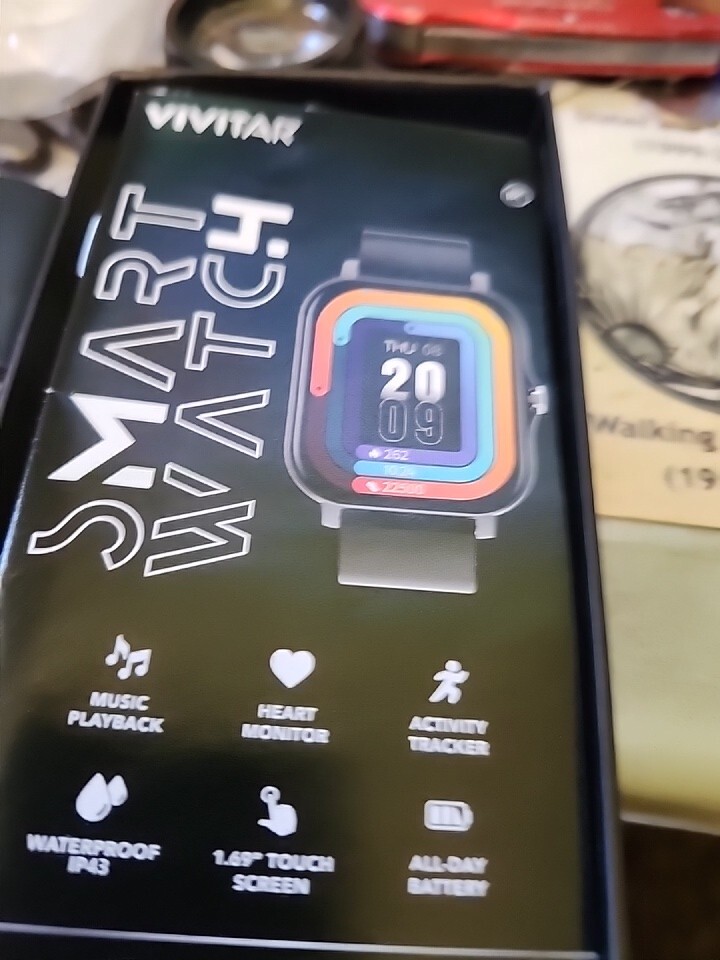 Vivitar Smart Watch 1.69” Touch Screen Waterproof IP43 Model SMRTW20-BLK NIB