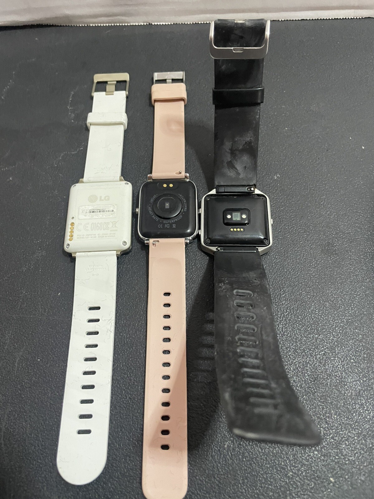 Fitbit /smart Watches Lot 5 Mixed