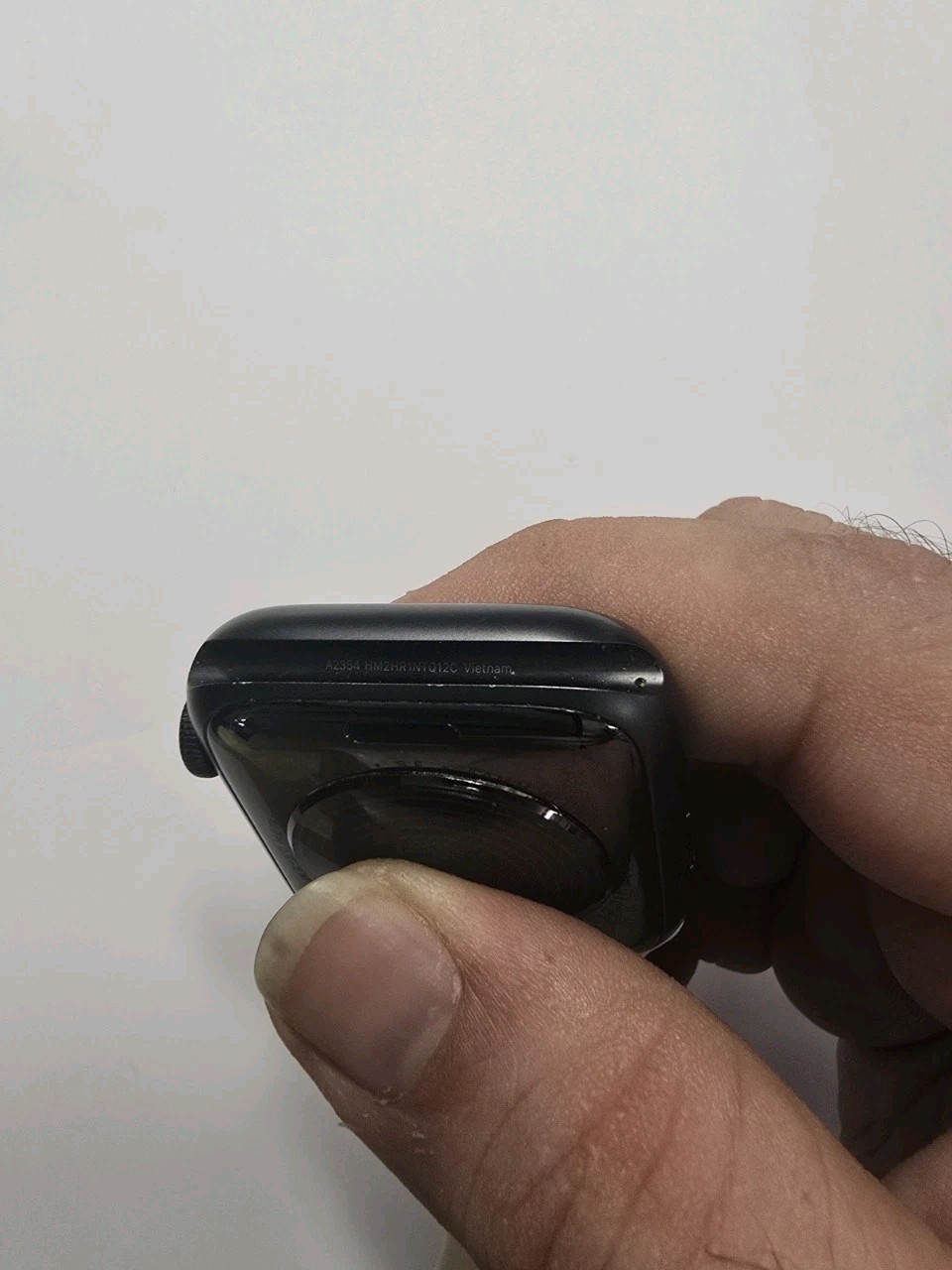 Apple Watch SE 44mm Aluminum No Band – (MYEU2LL/A) Read Details