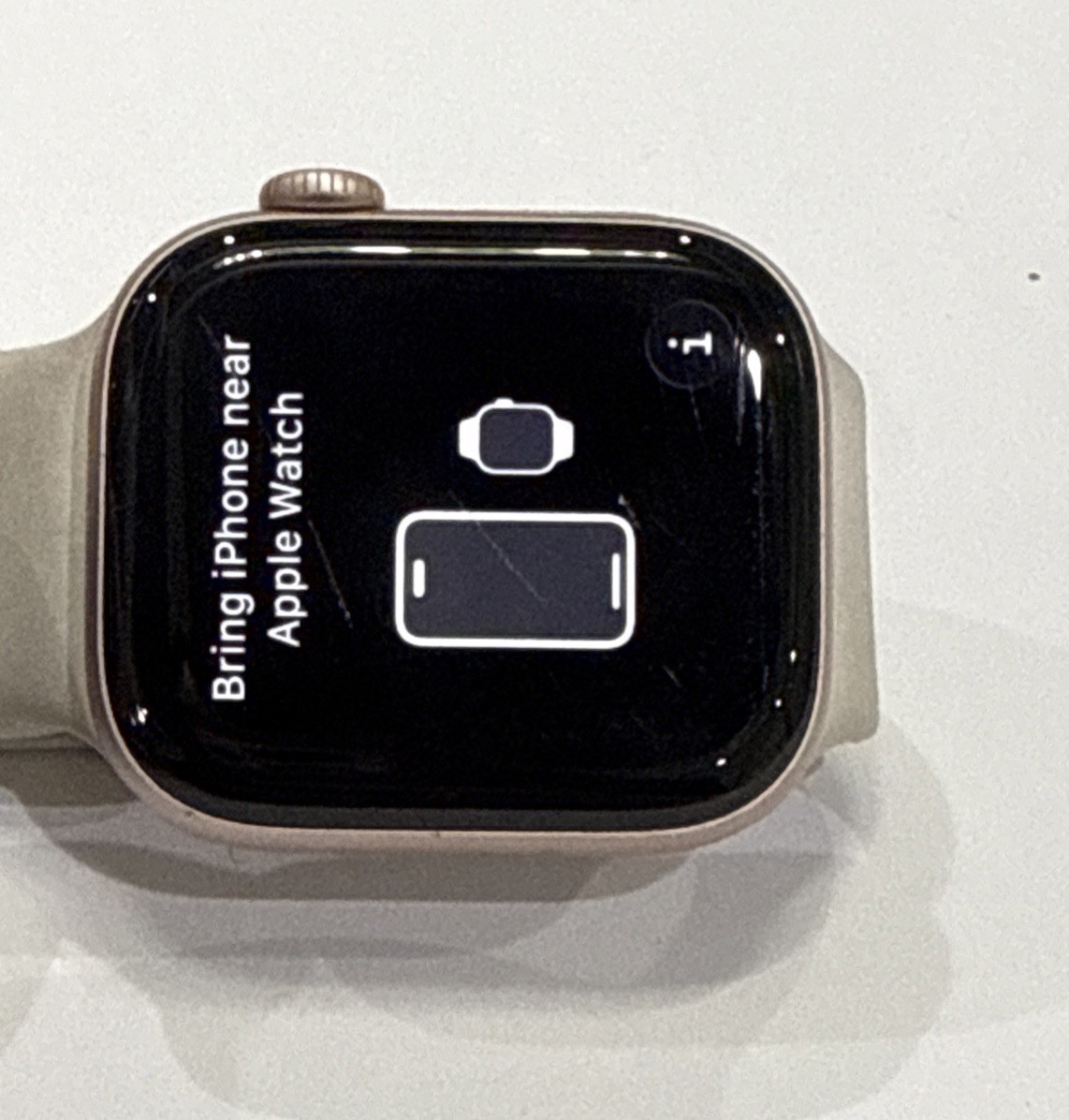 Apple Watch Series 11 42mm GPS Rose Gold Starlight Sport S/M MEU04LW/A 2025