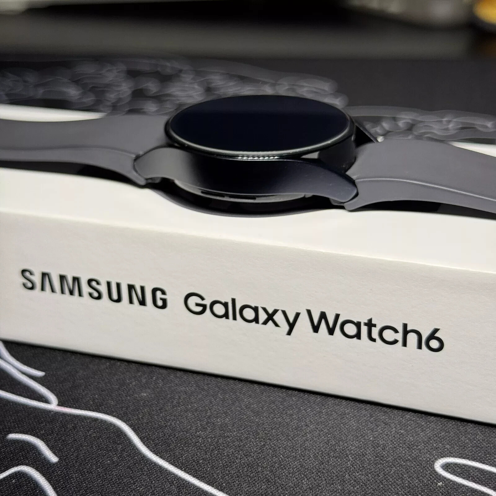 Samsung Galaxy Watch6 Bluetooth Unlocked Aluminum SM-R930 – New Factory Sealed