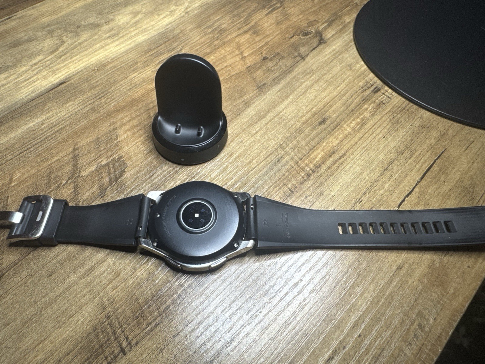 Samsung Galaxy Watch 46mm Silver Black Silicone Touch BT w/ charging stand