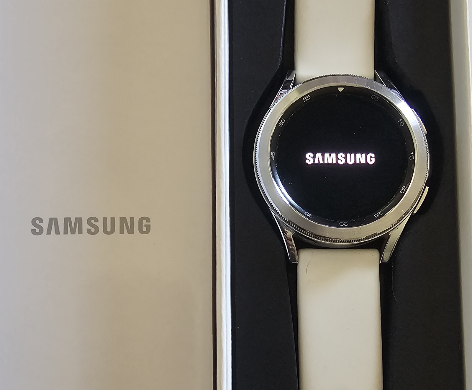 Samsung Galaxy Watch 4 Classic W/ Extra Bands