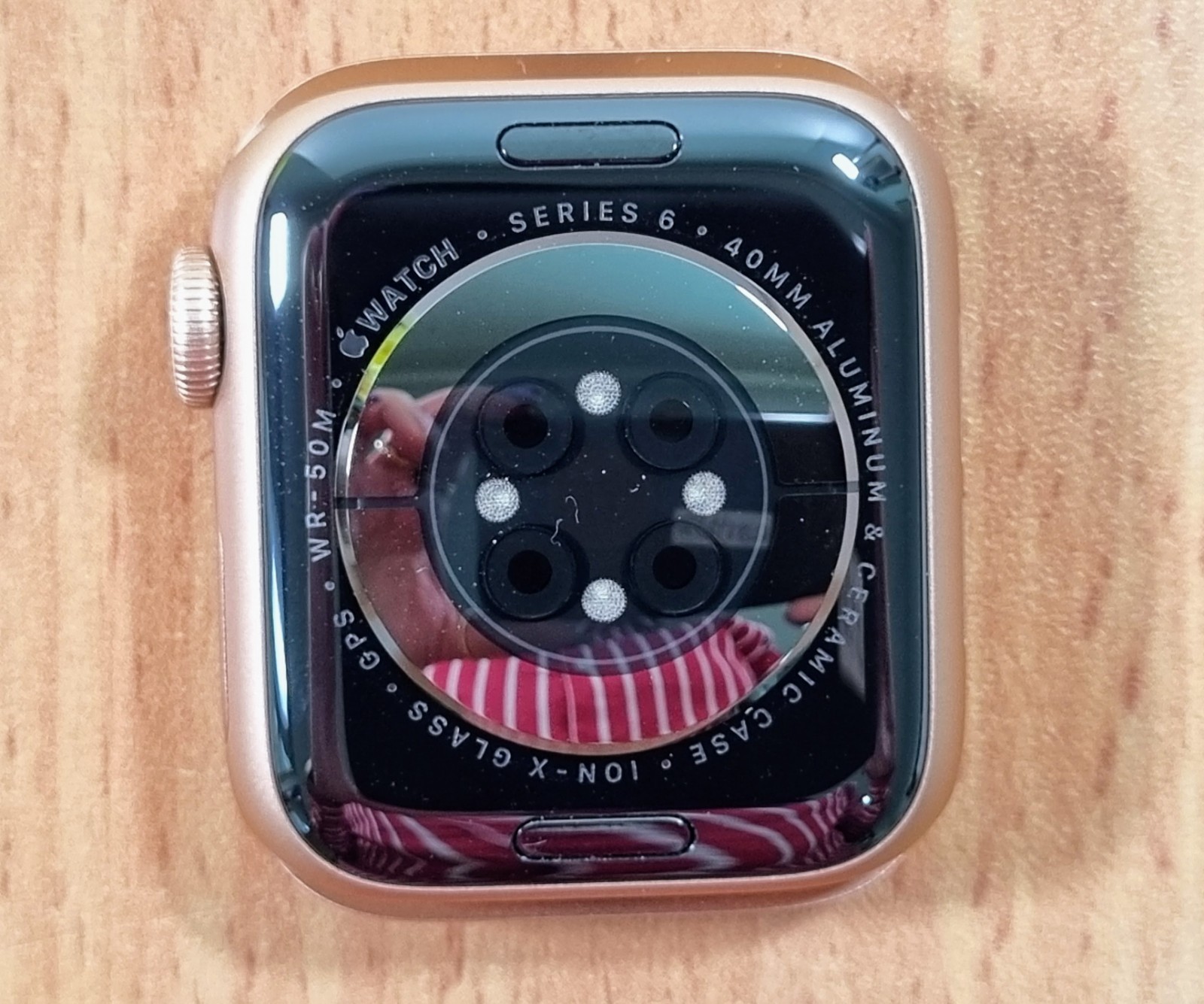 Apple Watch Series 6 40mm Gold Aluminum A2291 – For Parts or Repair