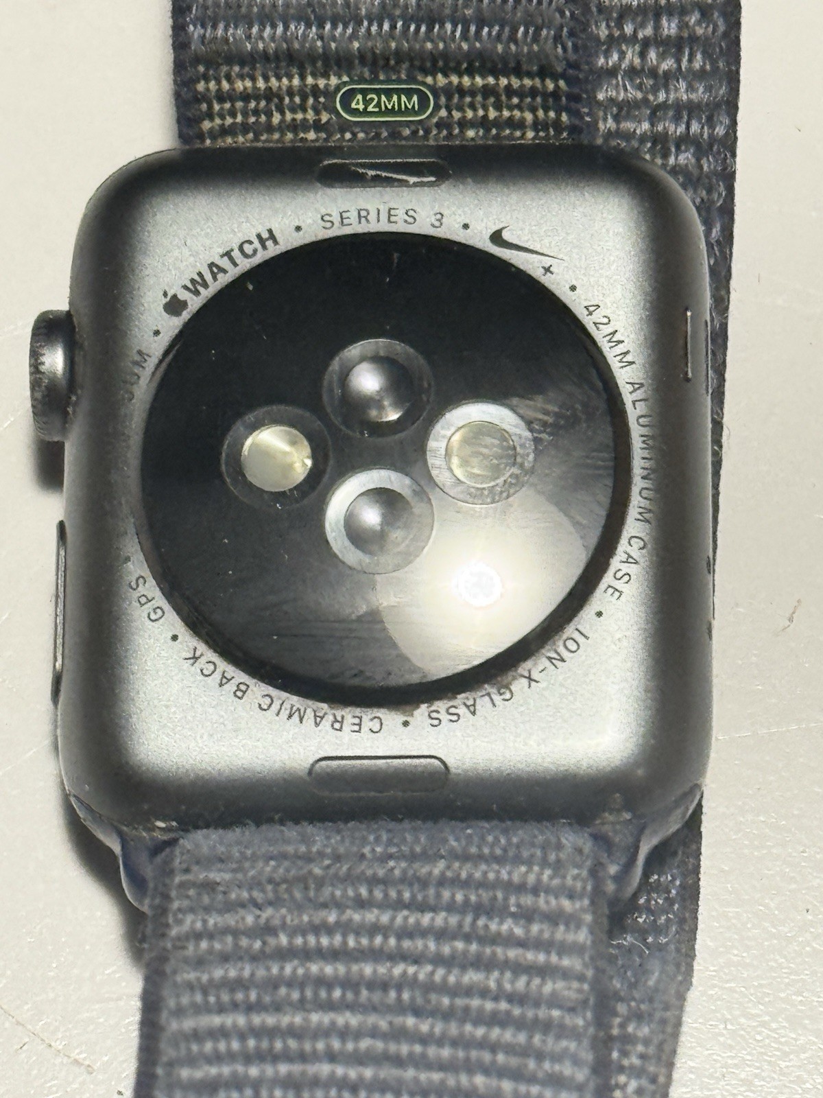 Apple Watch Series 3 GPS Aluminum Case 42mm Fabric Wristband WR-50M Unlocked