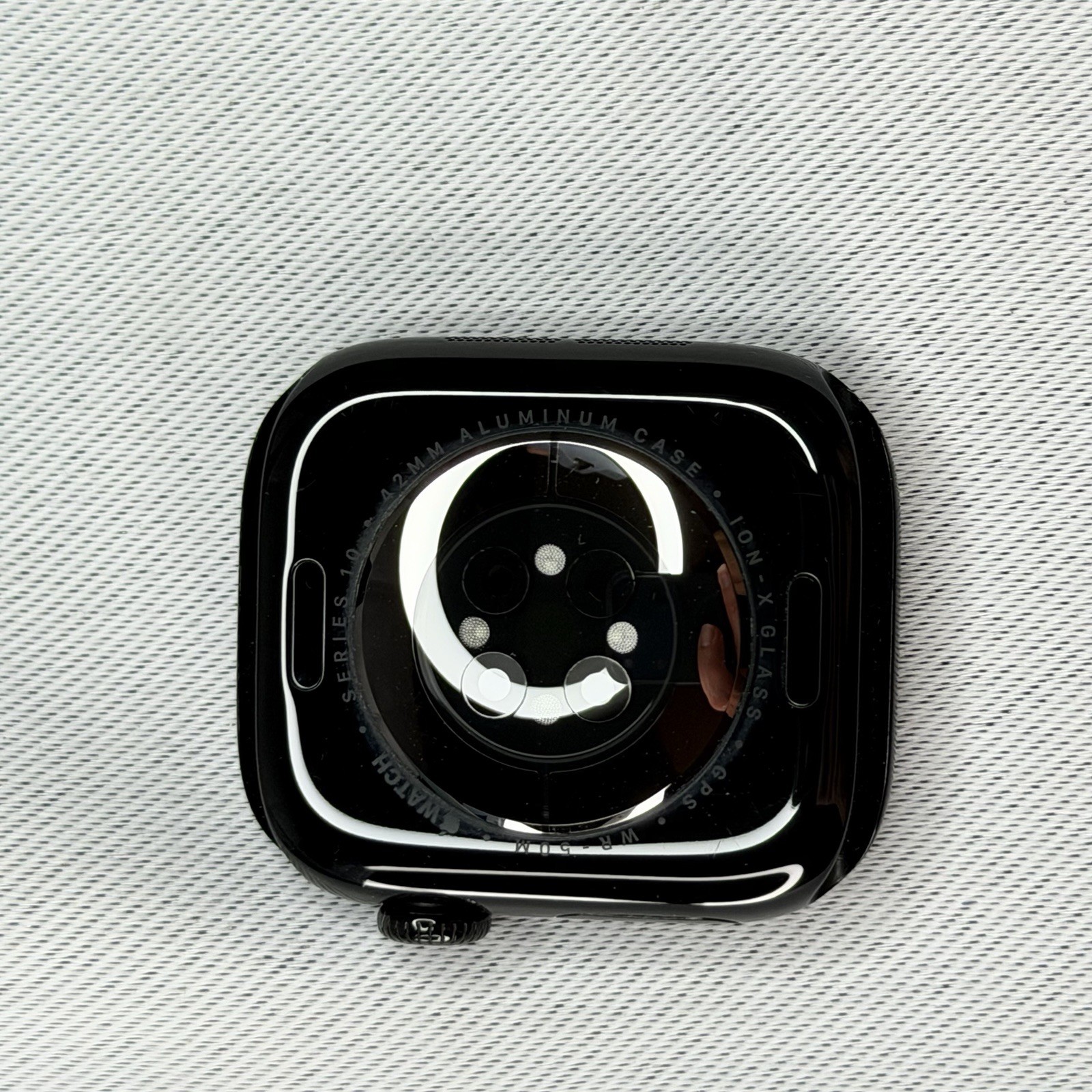 Apple Watch Series 10 42mm Jet Black Aluminum GPS – 100% Battery Health – Mint