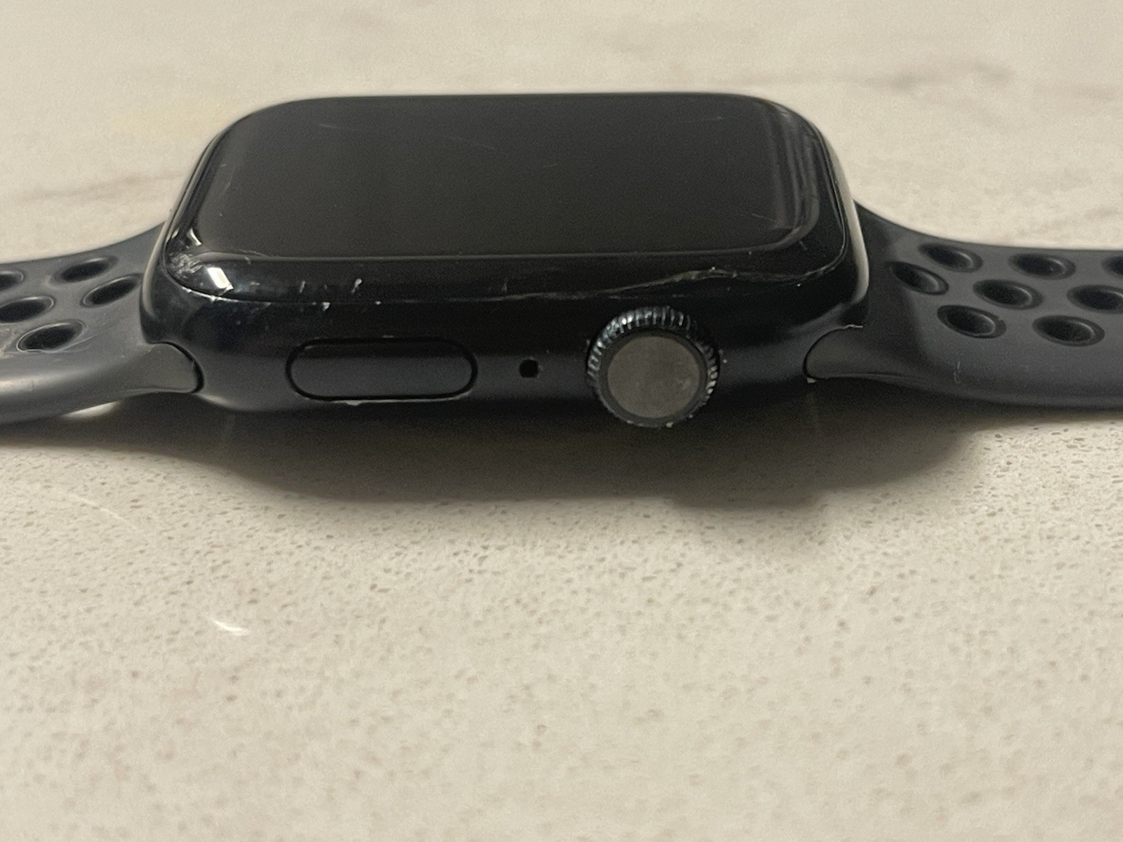 Apple Watch Series 7 45mm GPS Midnight Aluminum Black Sport Band 77% Battery