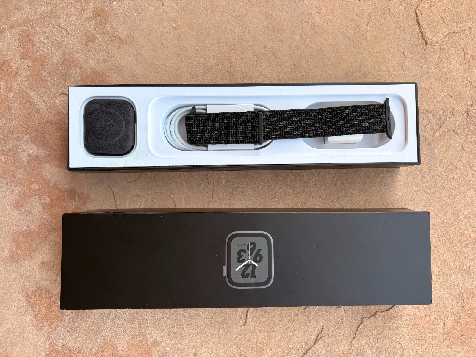 Apple Watch Series 4 GPS 44mm Space Gray Aluminum Open Box Never Used Complete