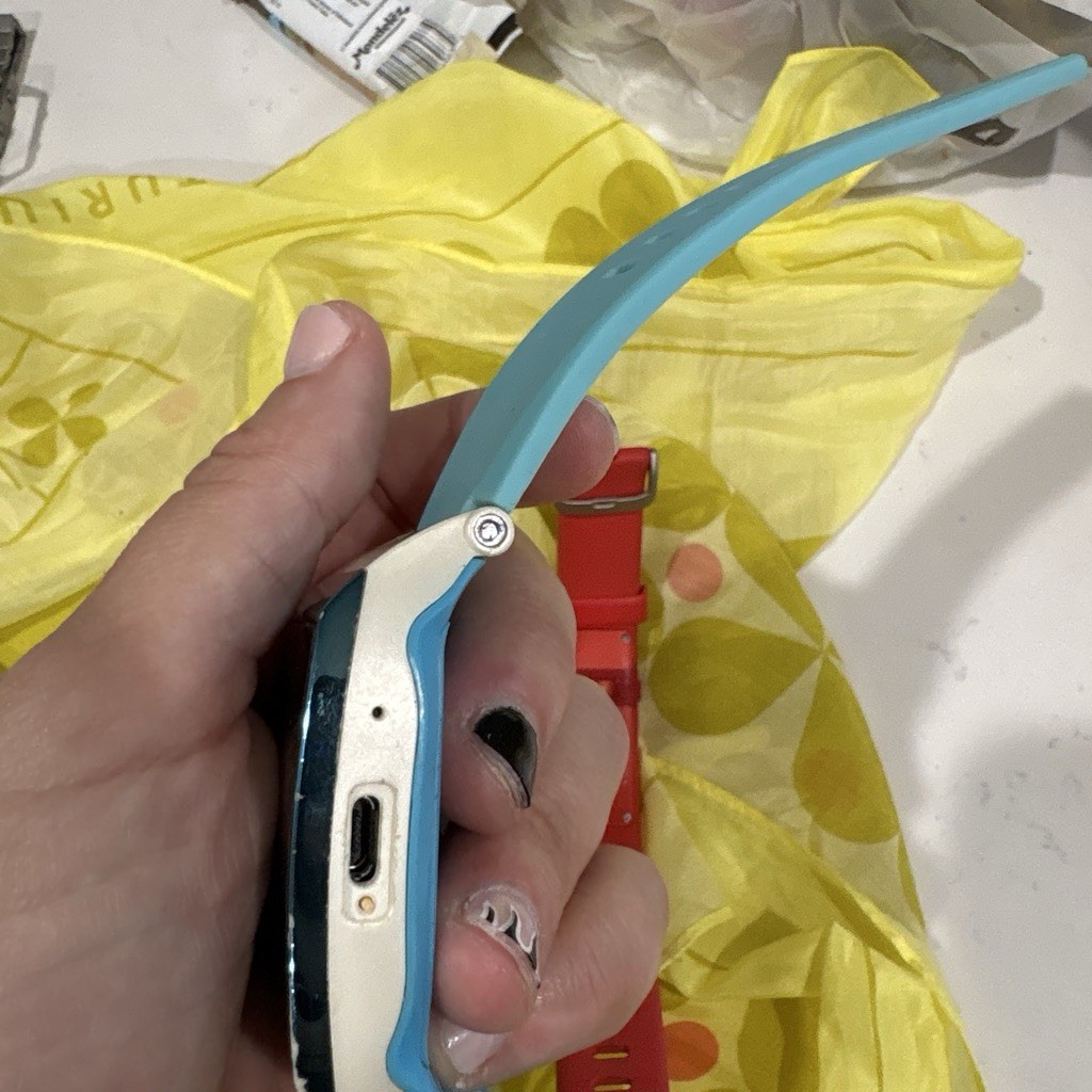 Fitbit watch lot, no chargers, used