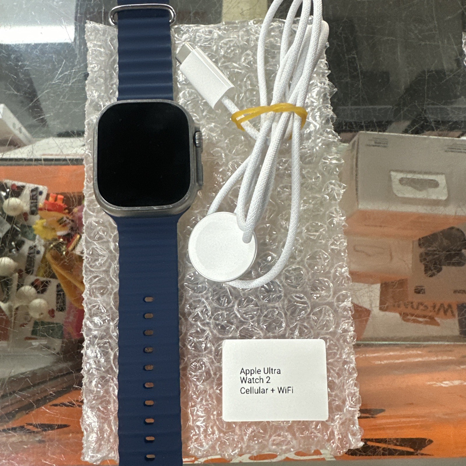 Apple Watch Ultra 2 (GPS + CELLULAR) 49mm Titanium, Unlocked