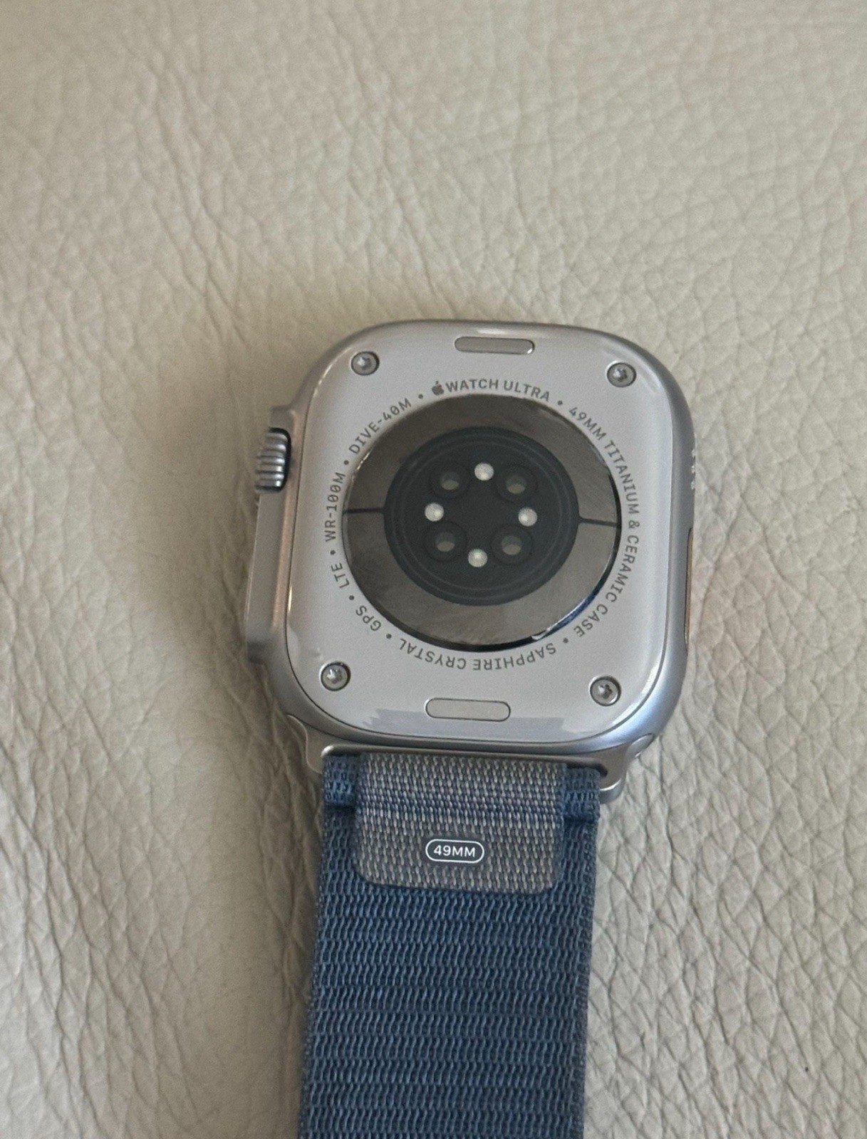 Apple Watch Ultra 2 49mm TitaniumCase – Blue MREG3LLA (Unlocked)